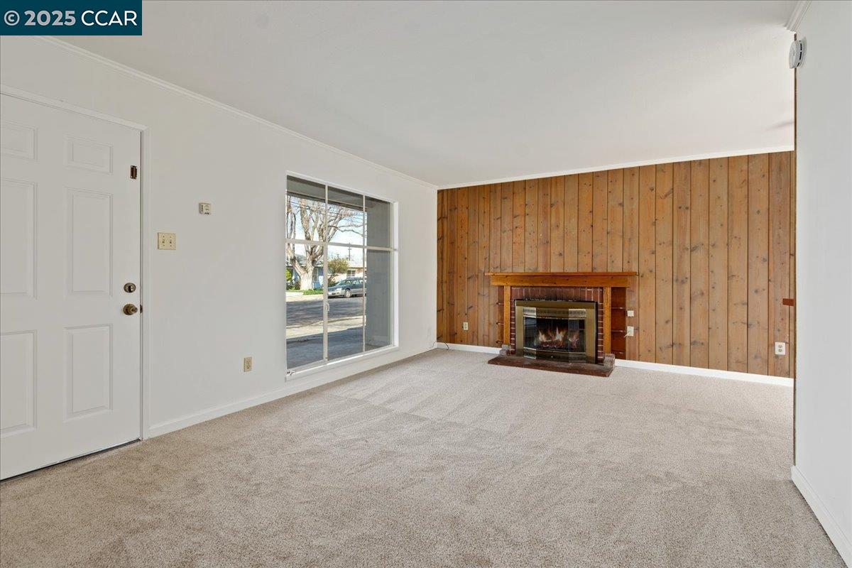 2706 Mayfair