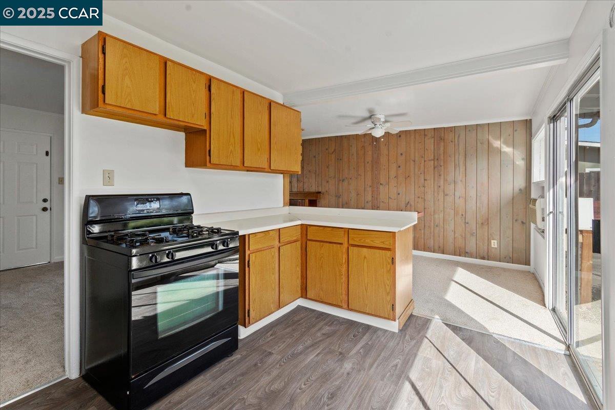 2706 Mayfair