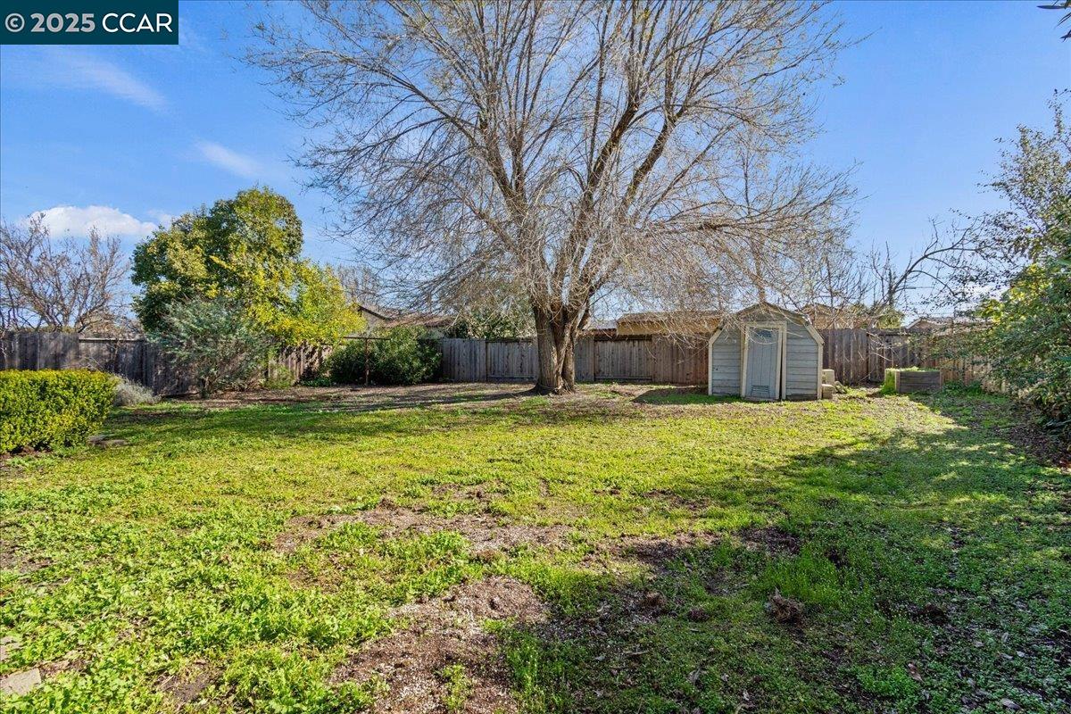 2706 Mayfair
