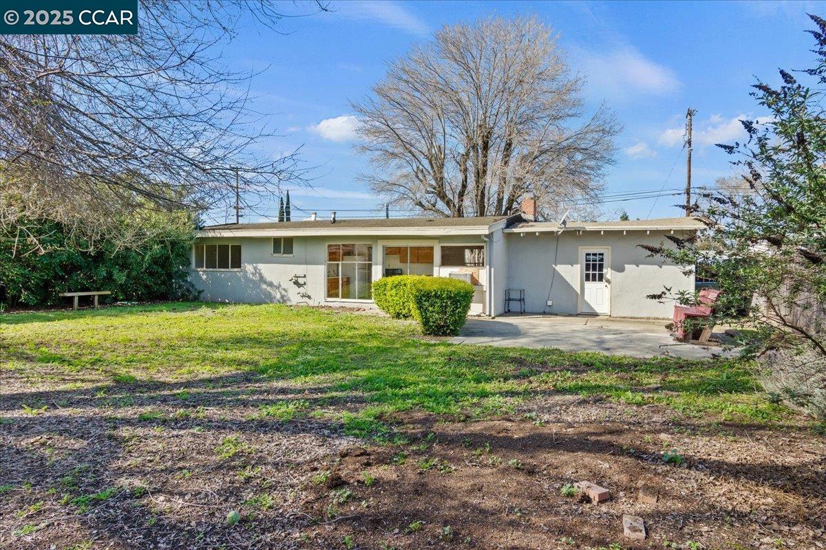 2706 Mayfair
