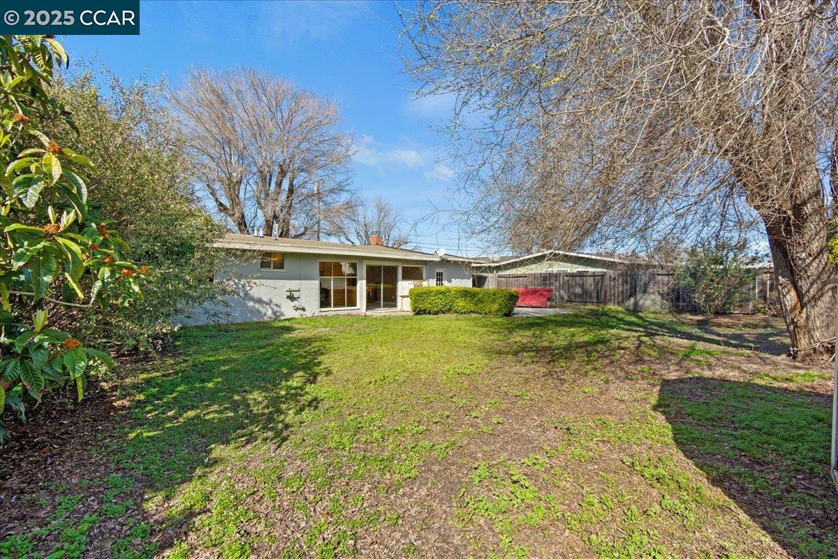 2706 Mayfair
