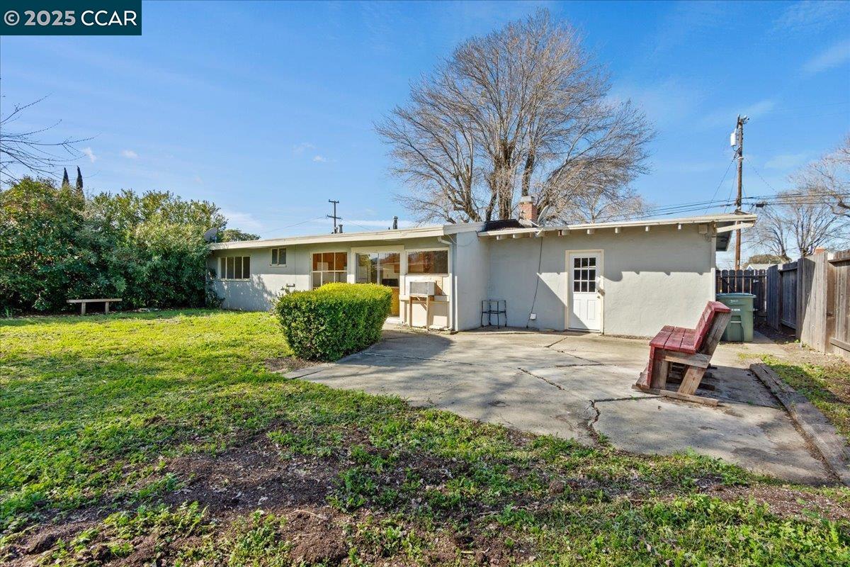 2706 Mayfair