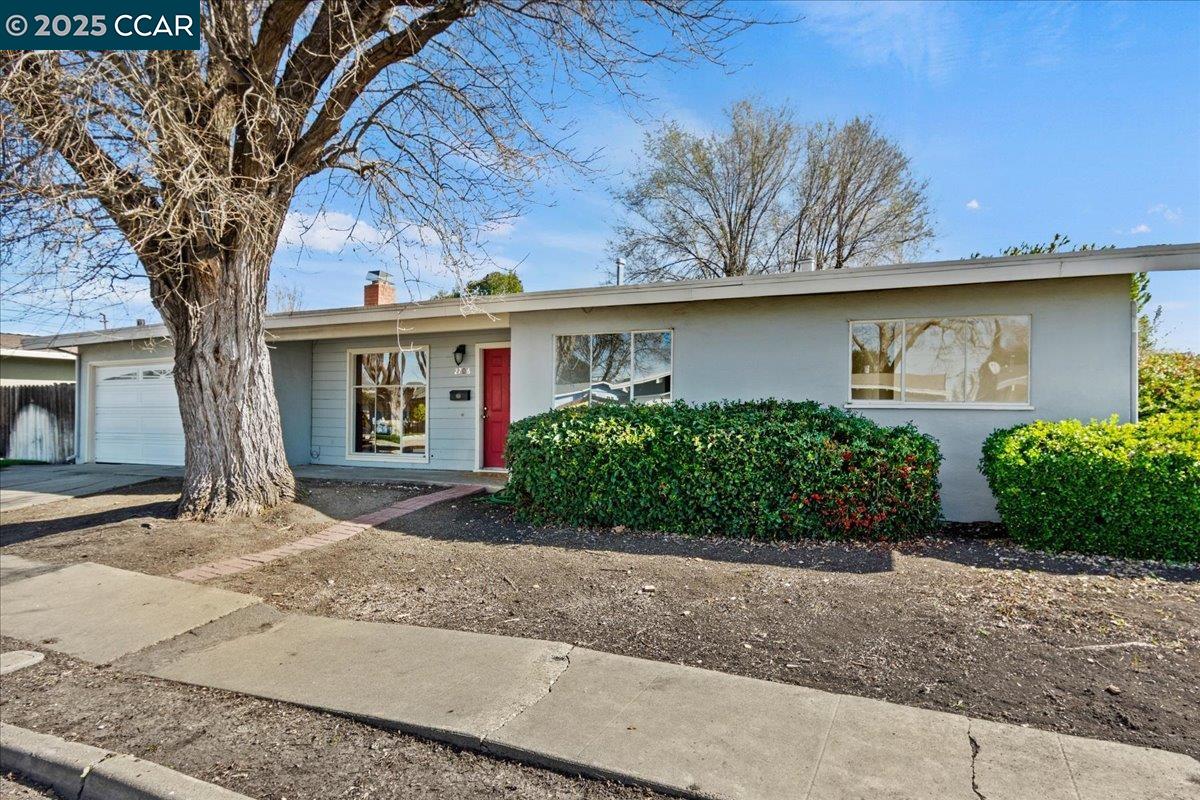 2706 Mayfair