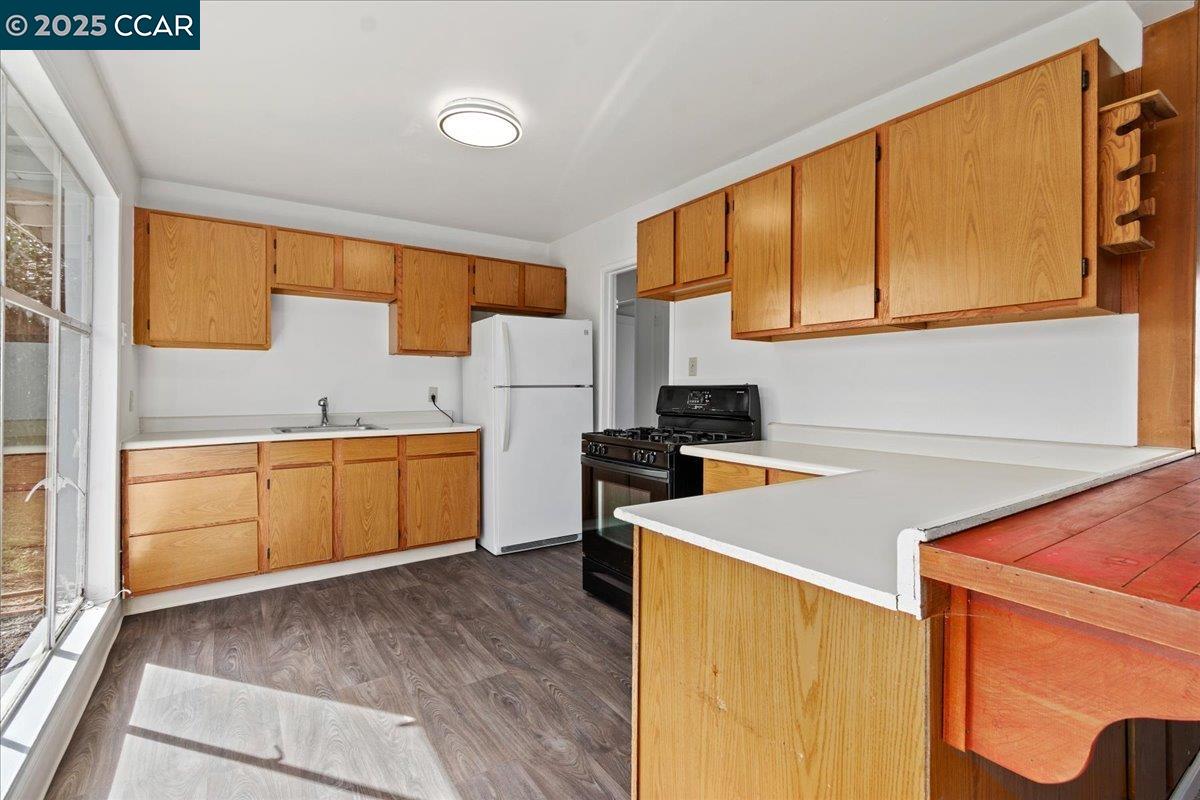 2706 Mayfair