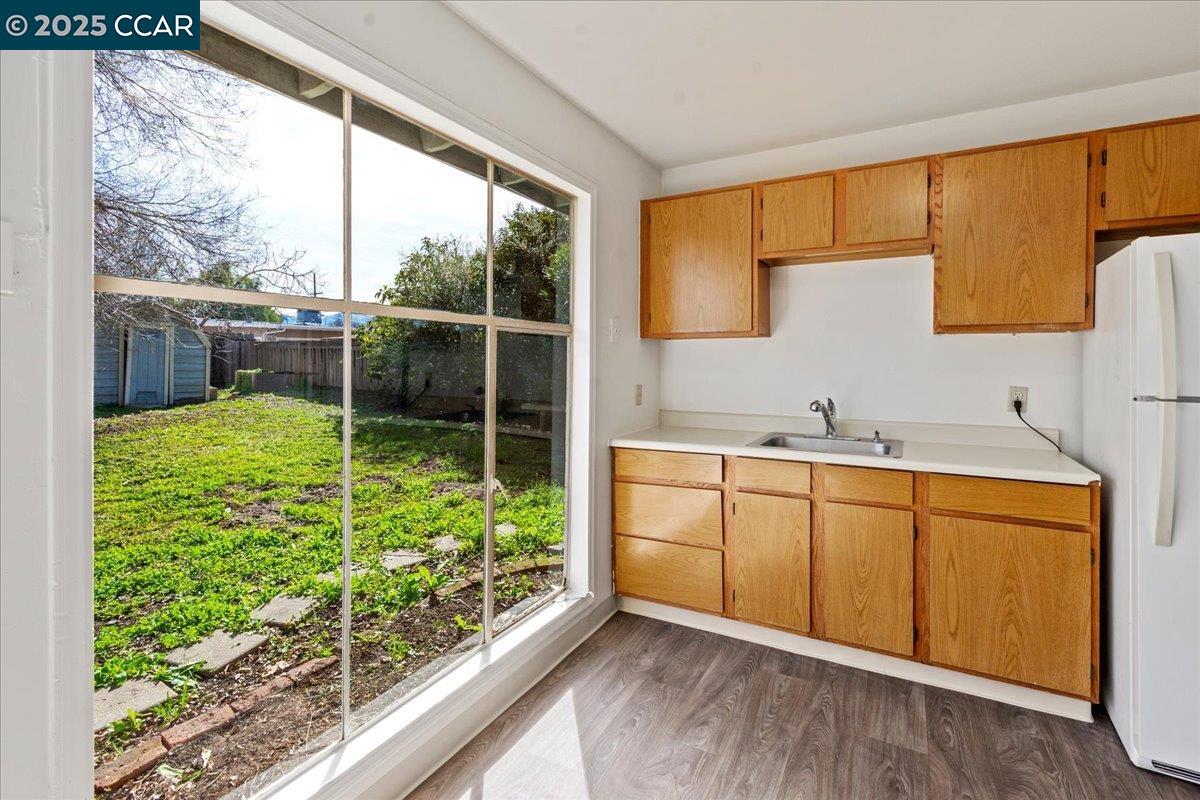 2706 Mayfair