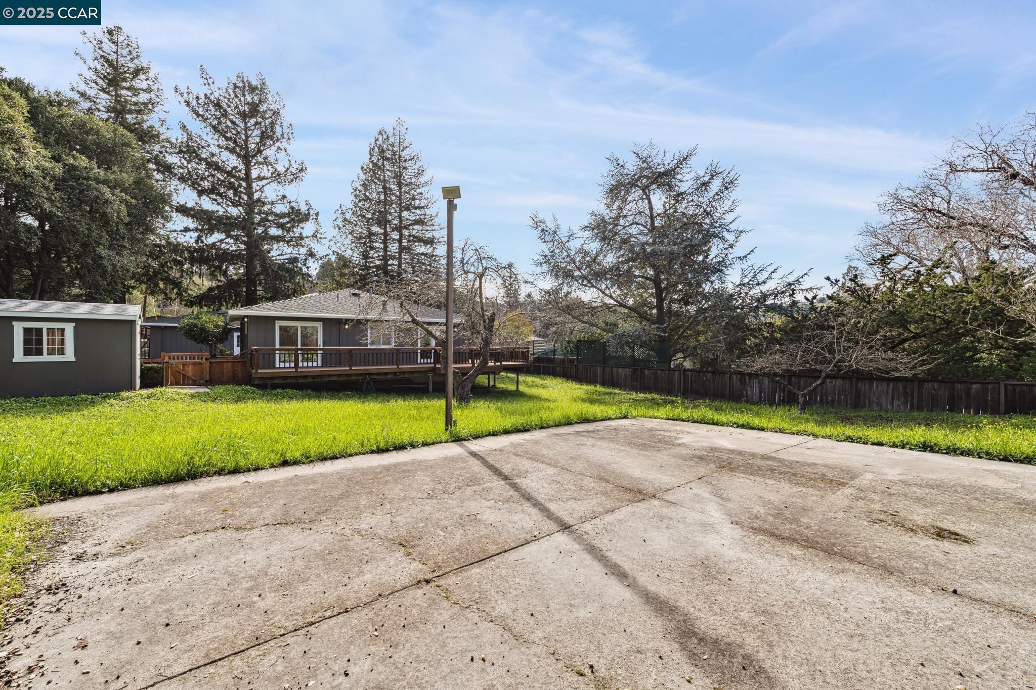 3468 Hamlin Rd