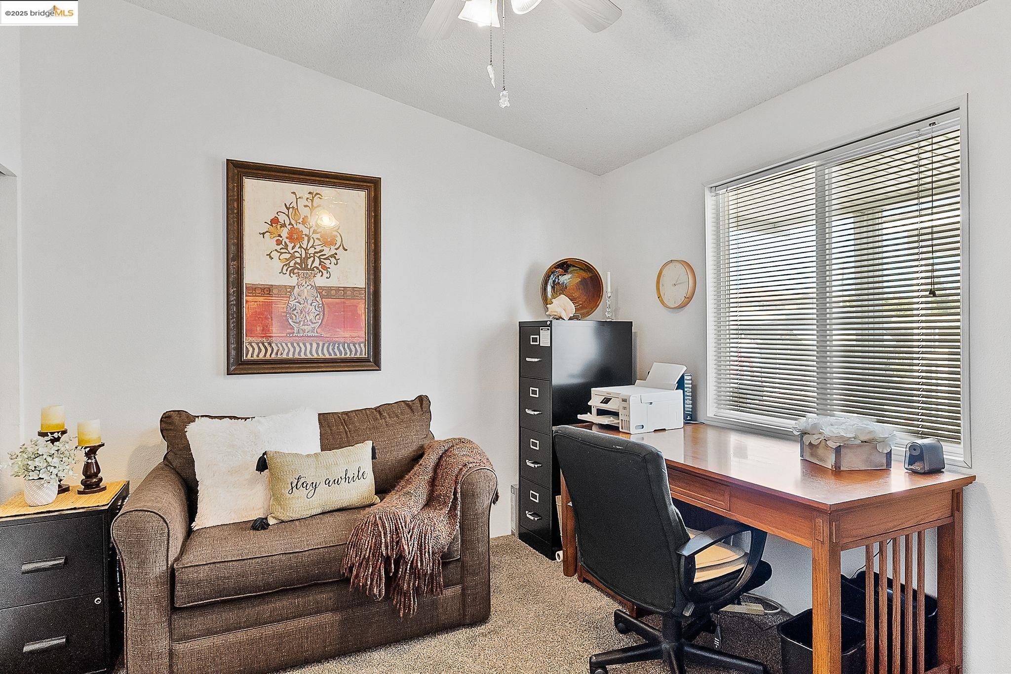 114 Zartop St