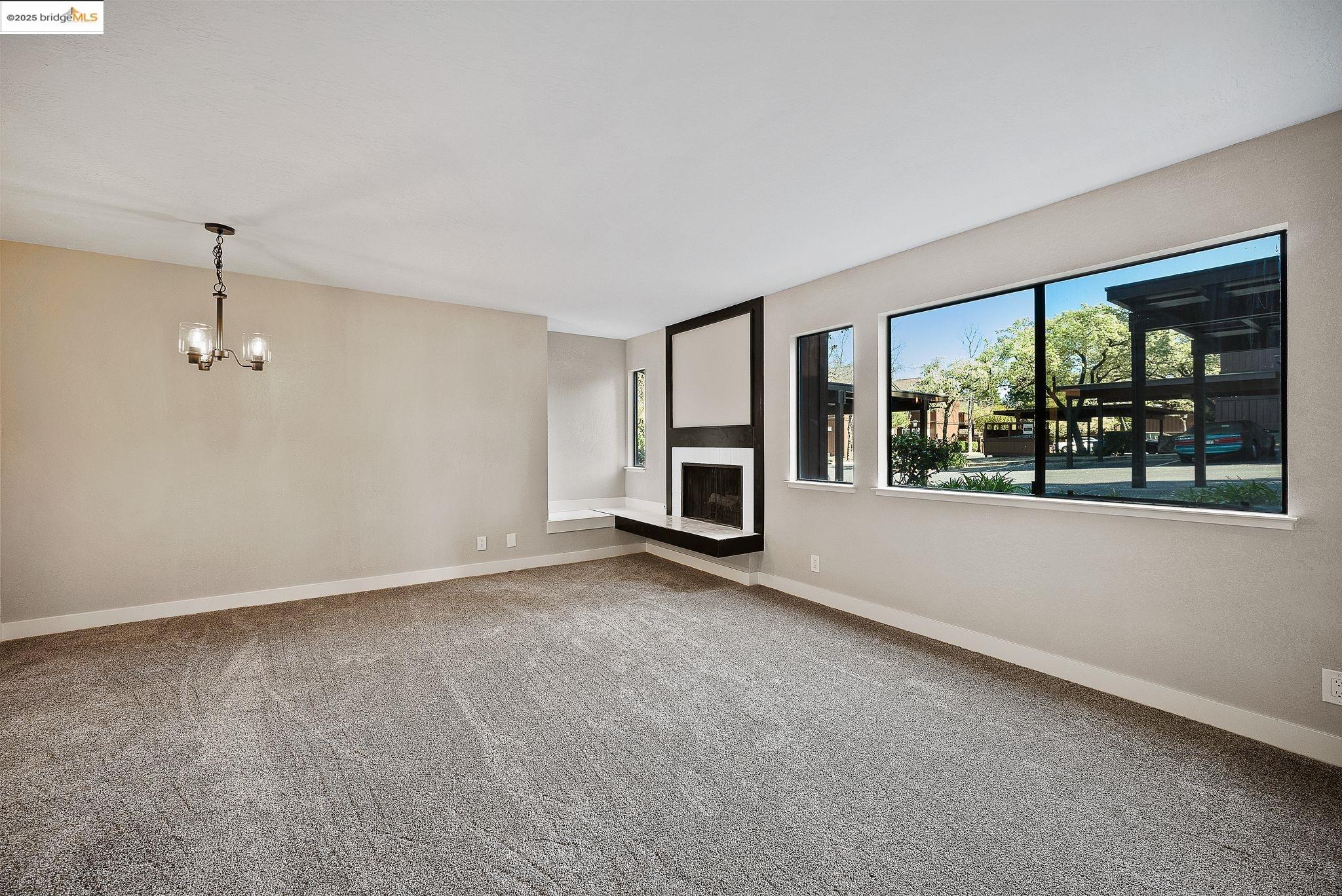 872 Camelback Place
