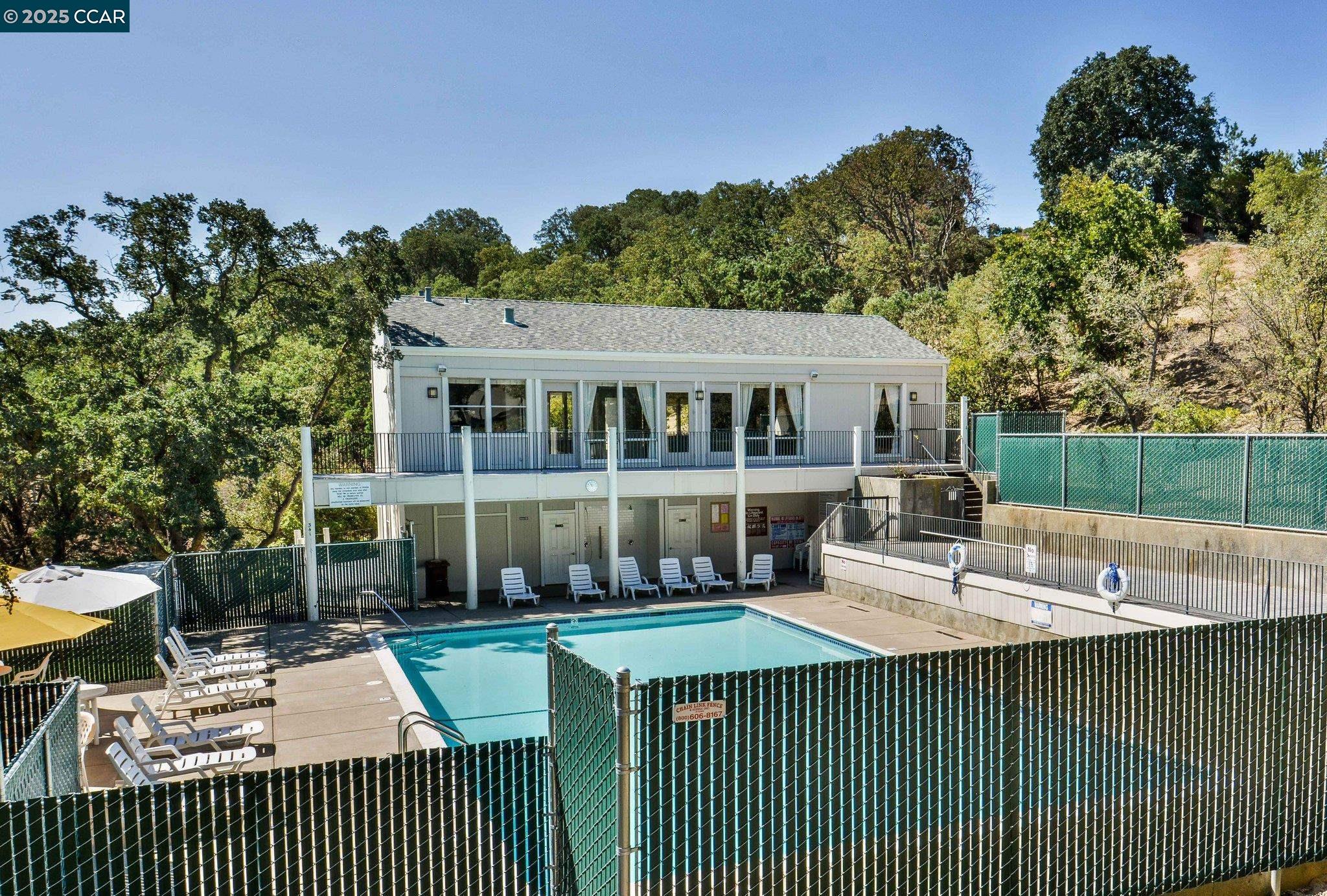430 Ridgeview Dr
