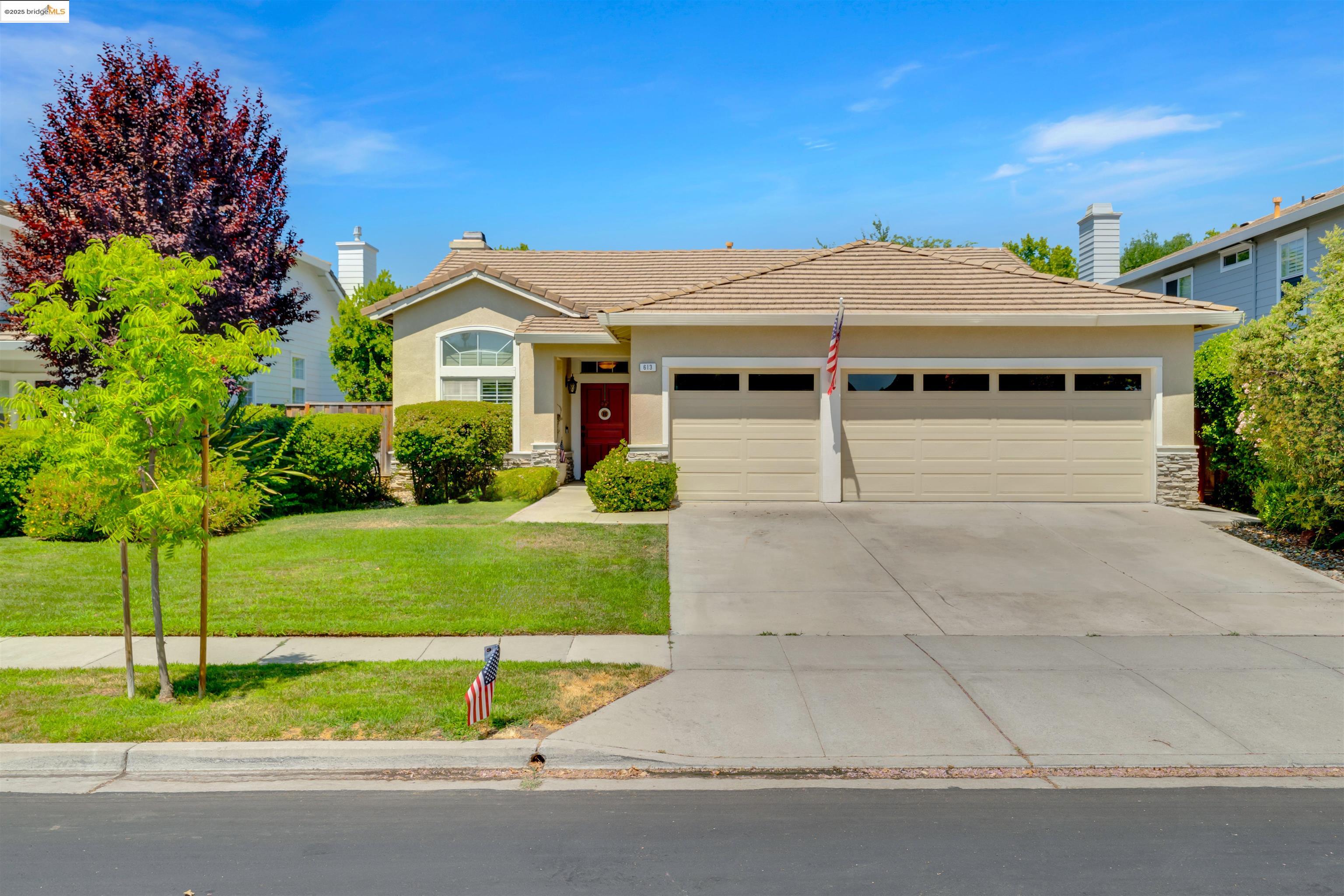 613 Apple Hill Dr