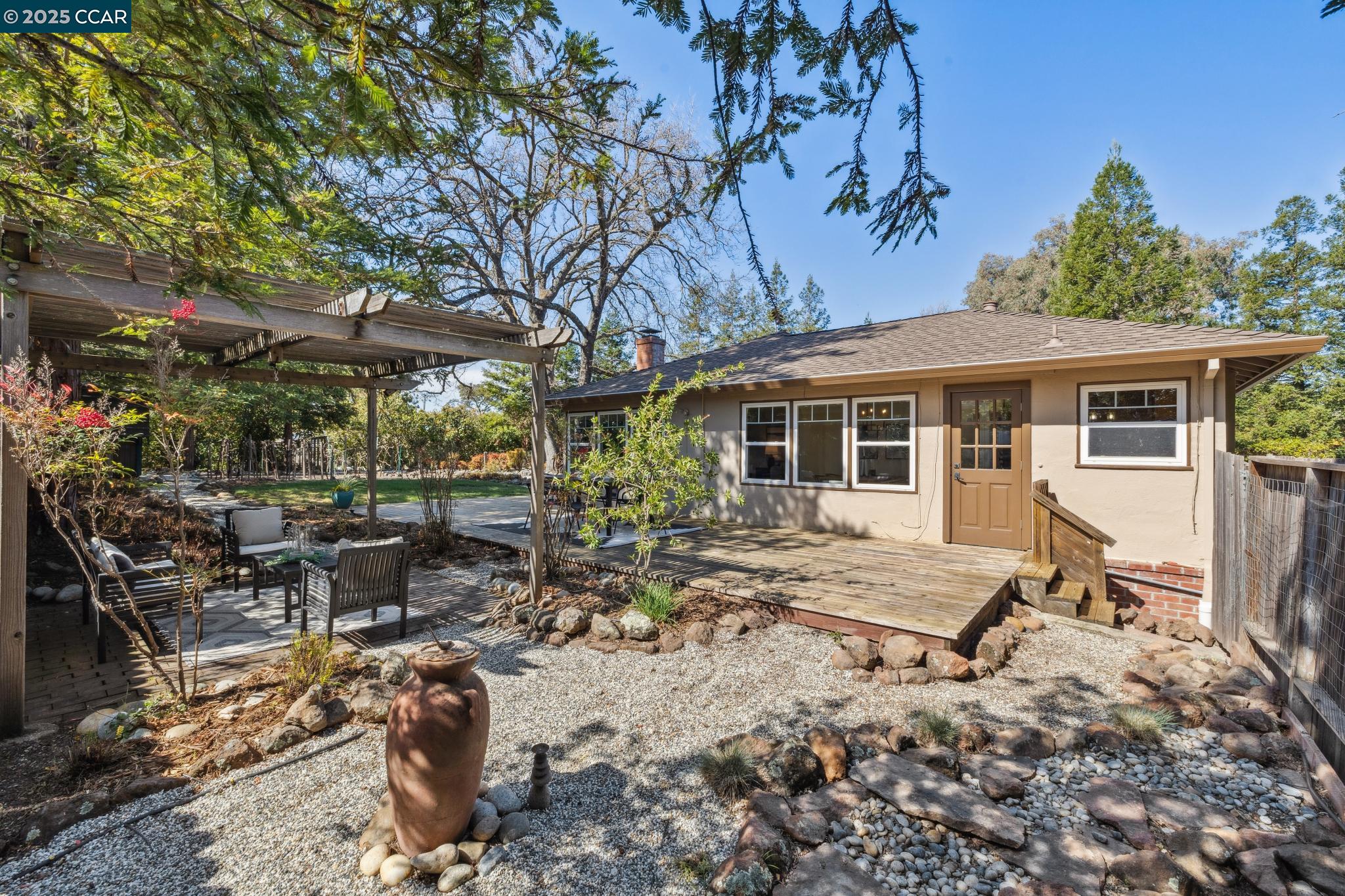 2041 Blackwood Dr