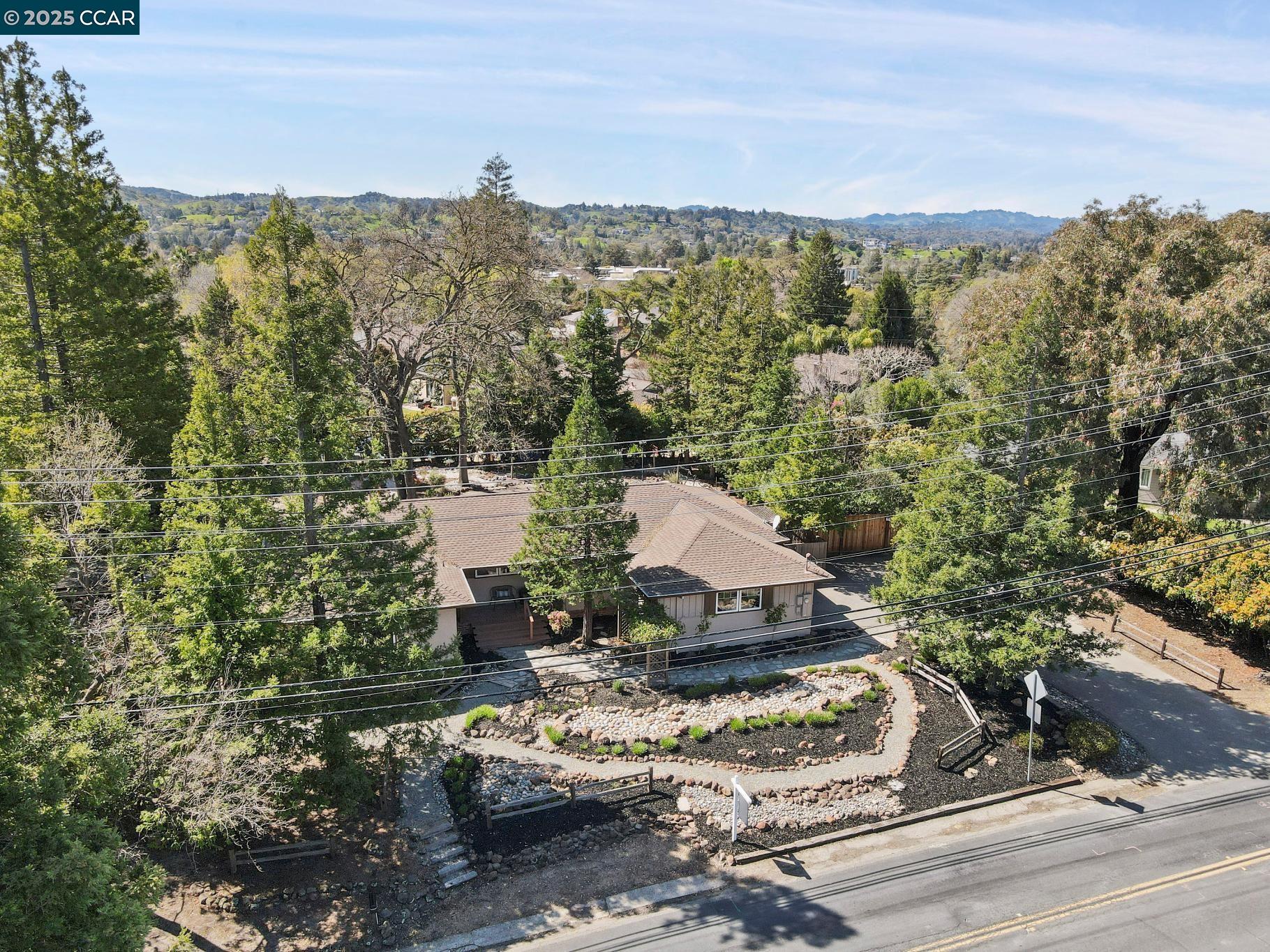 2041 Blackwood Dr