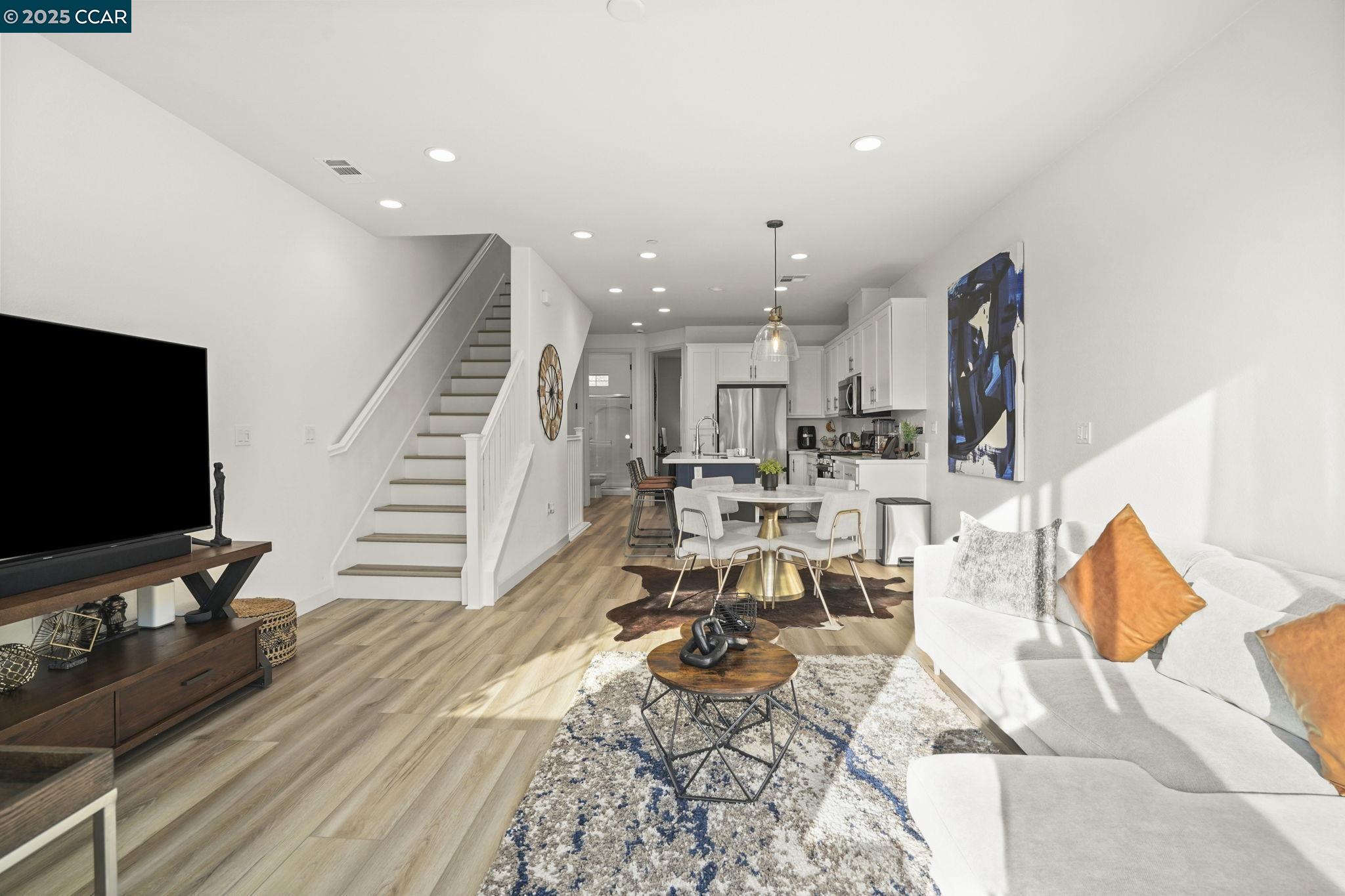 334 Laurel Knoll Dr