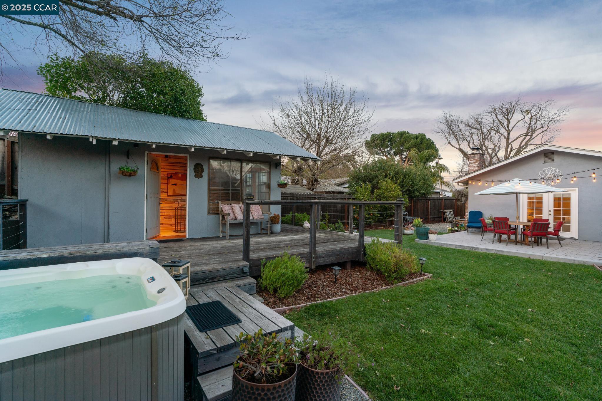 249 Greenwich Dr