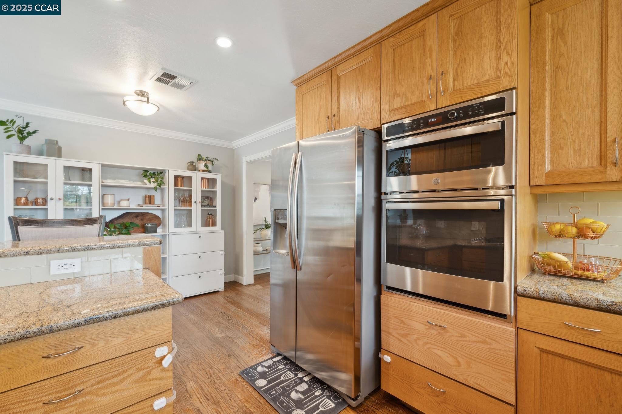 249 Greenwich Dr