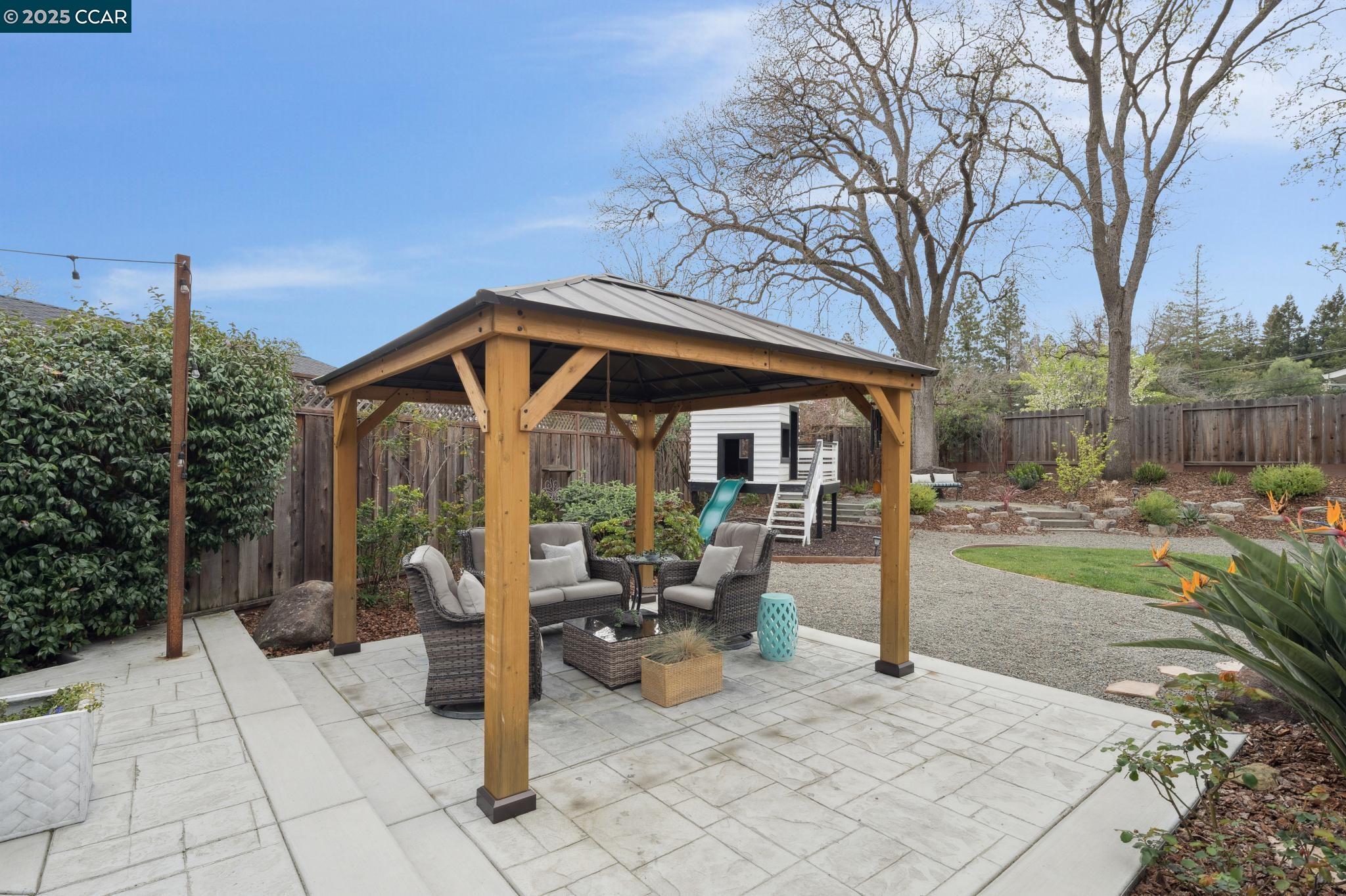 249 Greenwich Dr