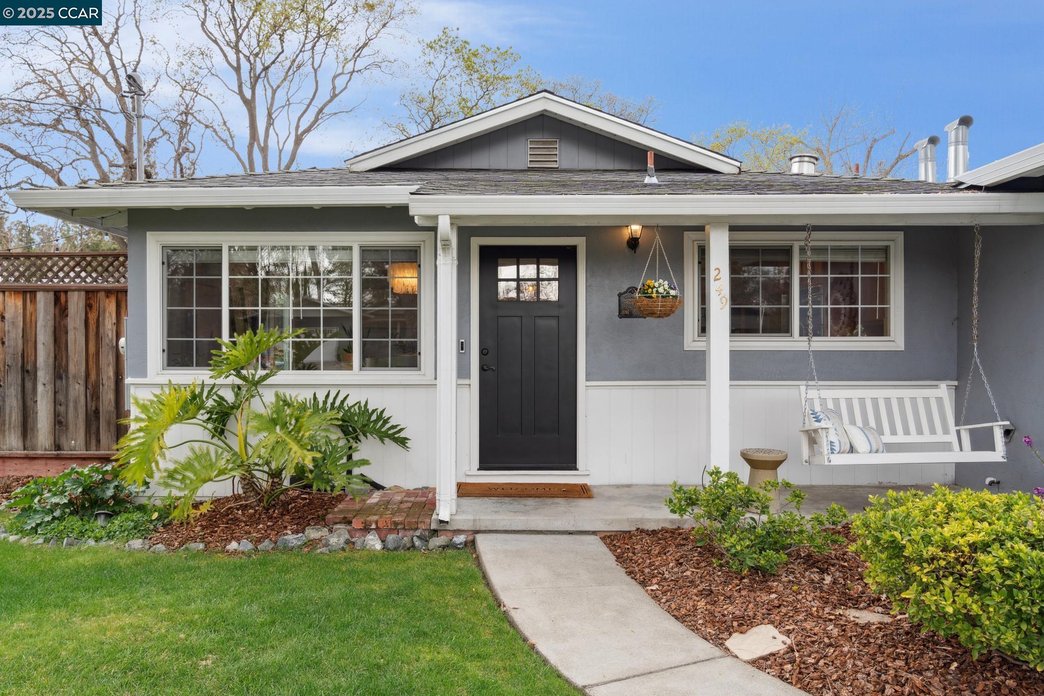 249 Greenwich Dr
