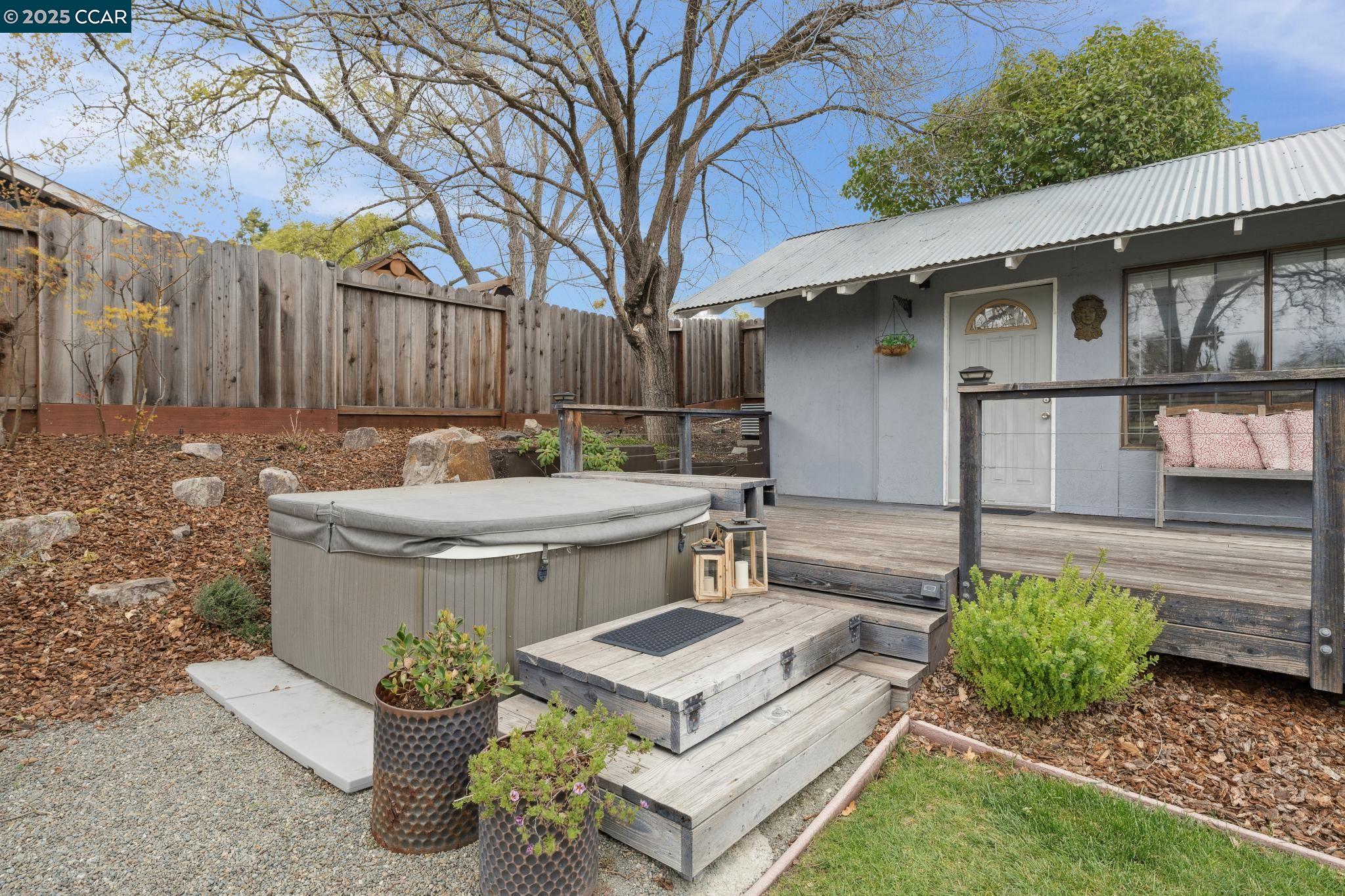 249 Greenwich Dr