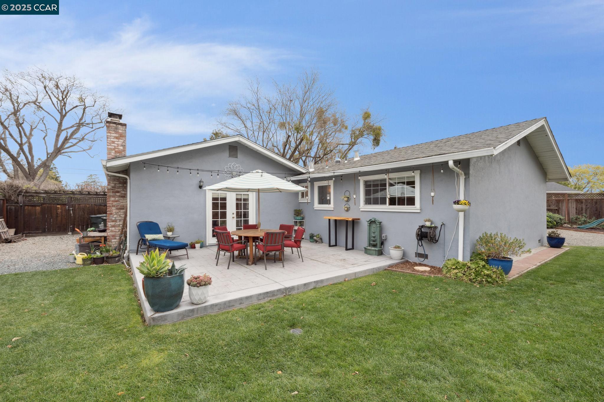 249 Greenwich Dr