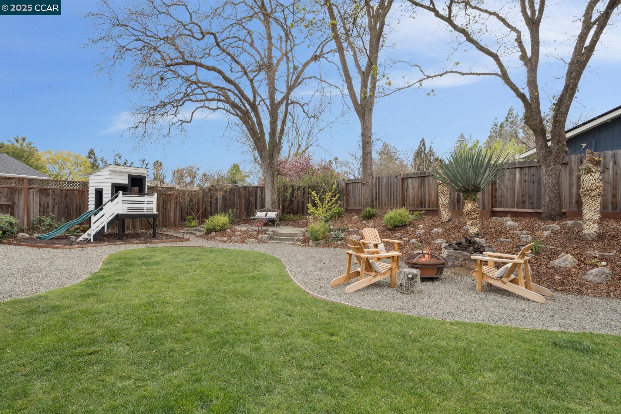 249 Greenwich Dr