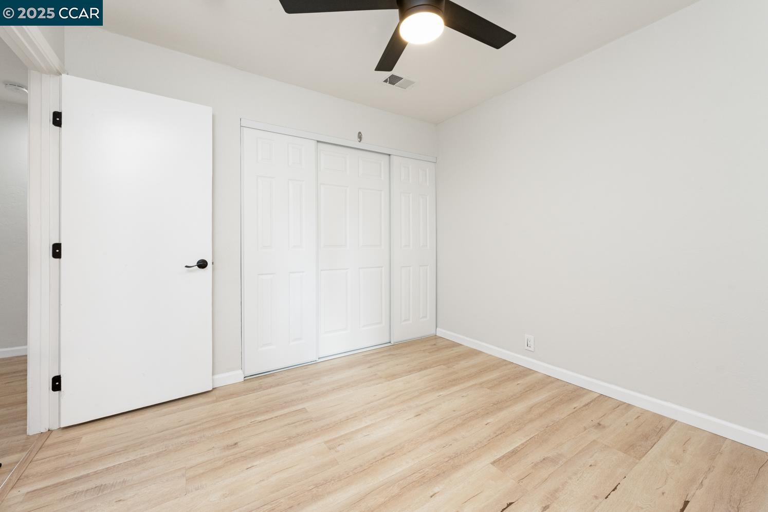 111 Edgehill Ct
