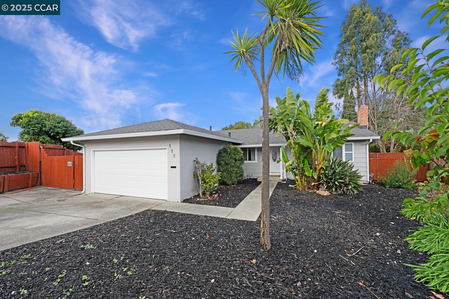 111 Edgehill Ct