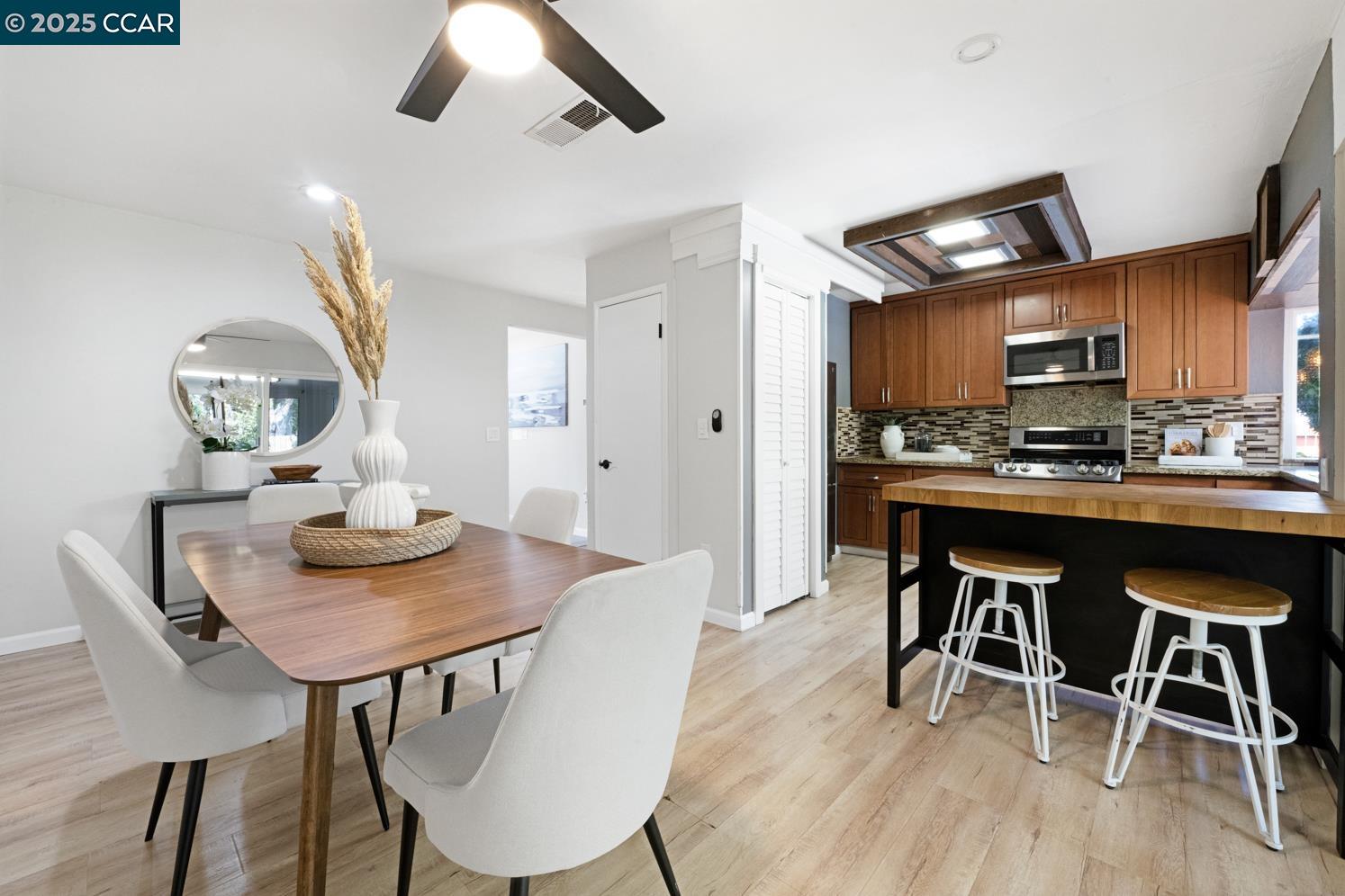 111 Edgehill Ct