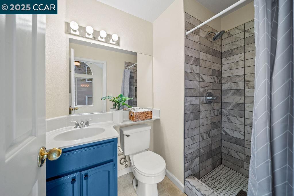 1207 Ridgeview Pl