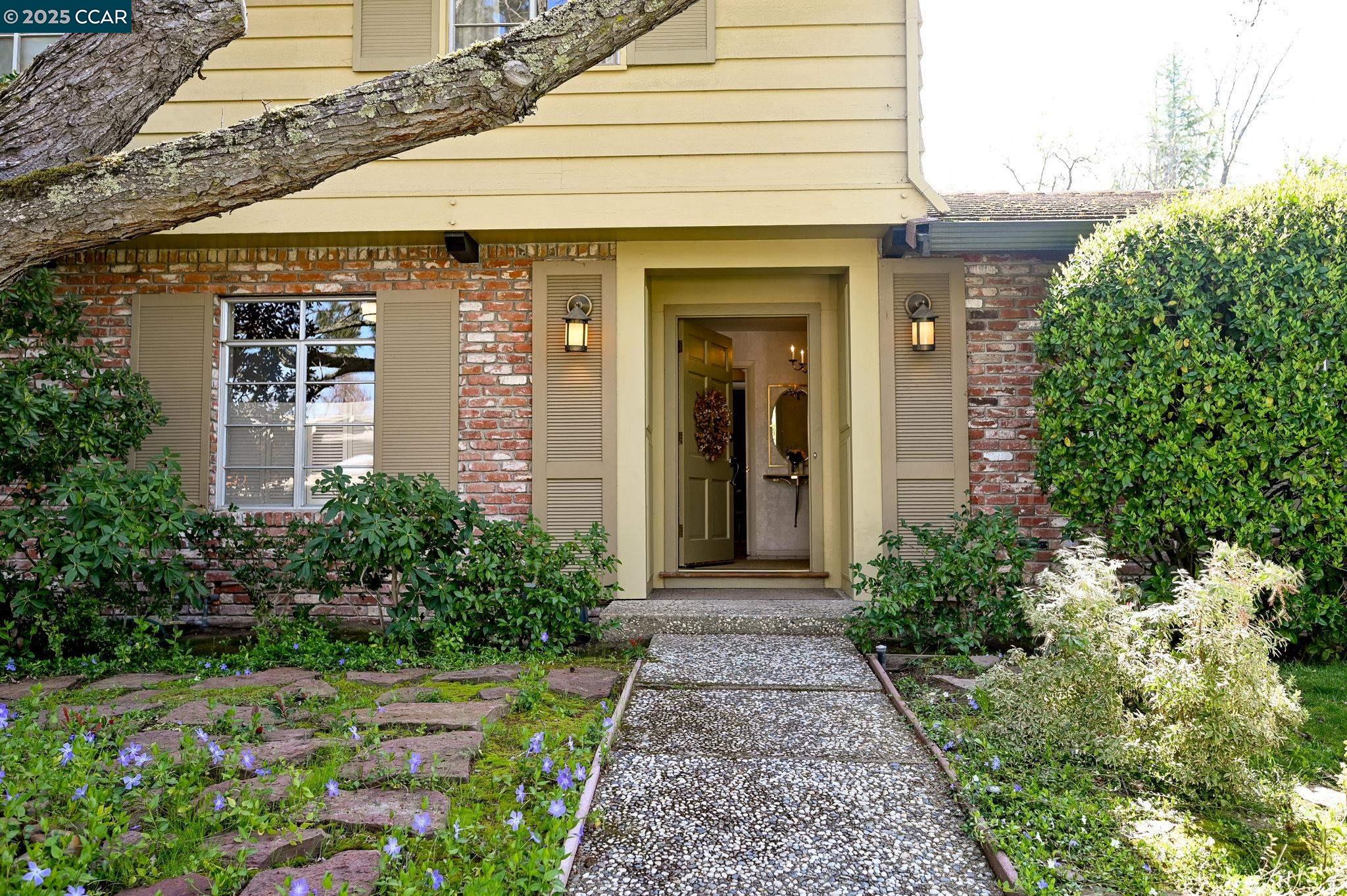 2530 Roundhill Dr.