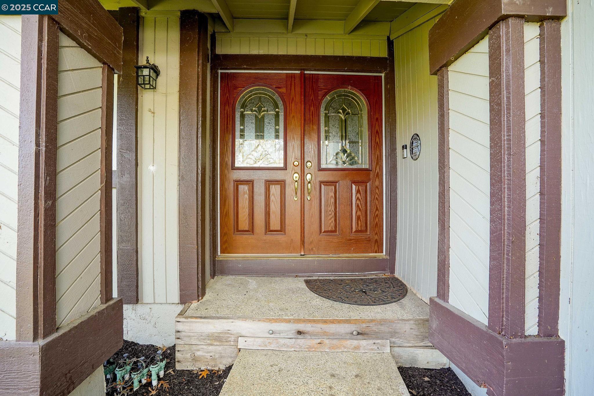 228 Holiday Hills Dr.