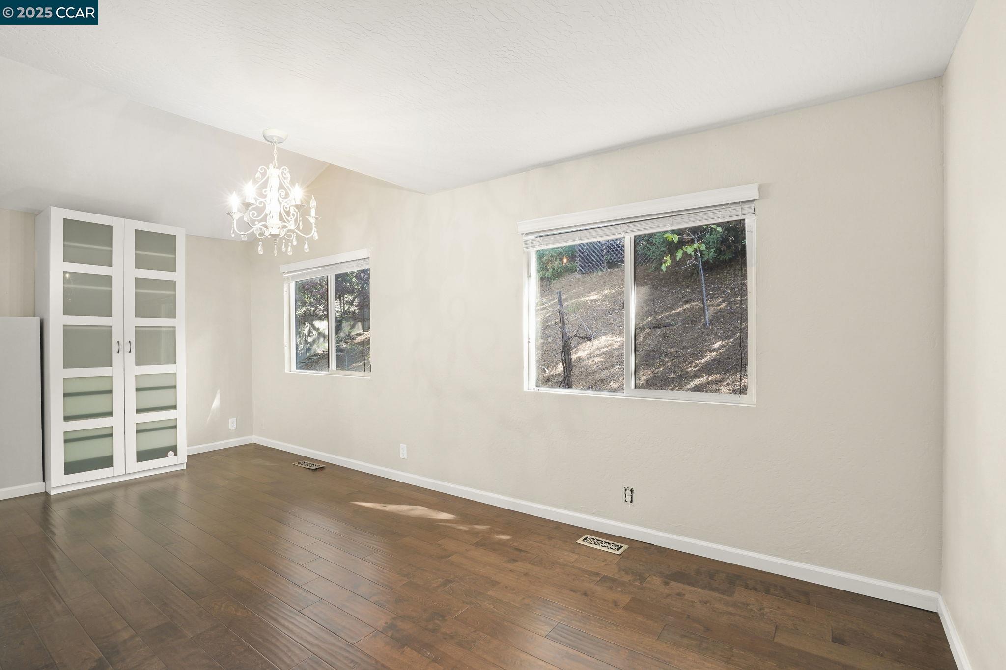 228 Holiday Hills Dr.