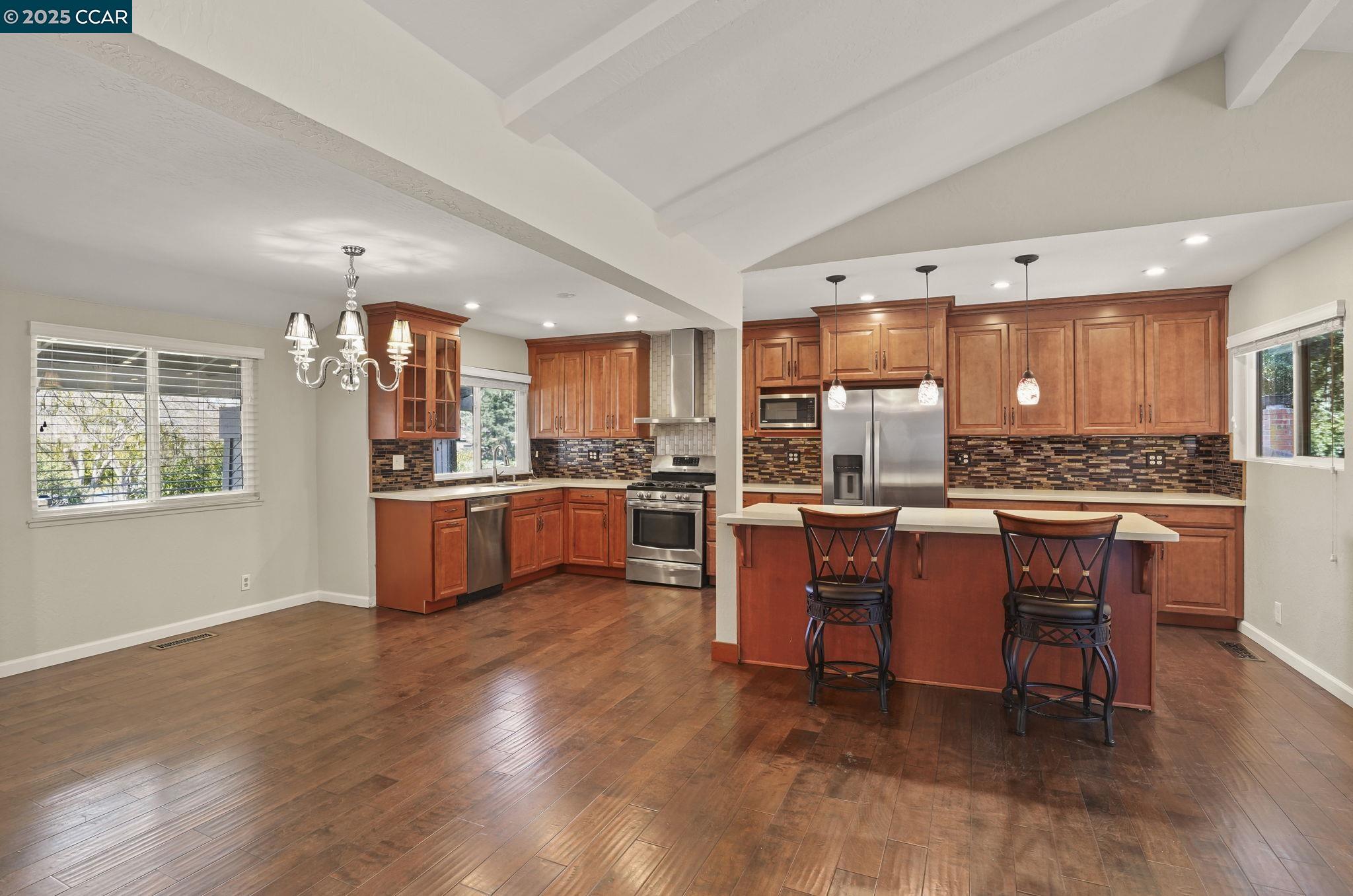 228 Holiday Hills Dr.