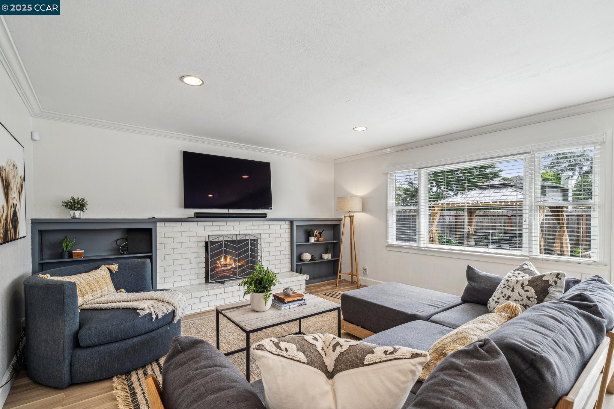 1738 Nuala St