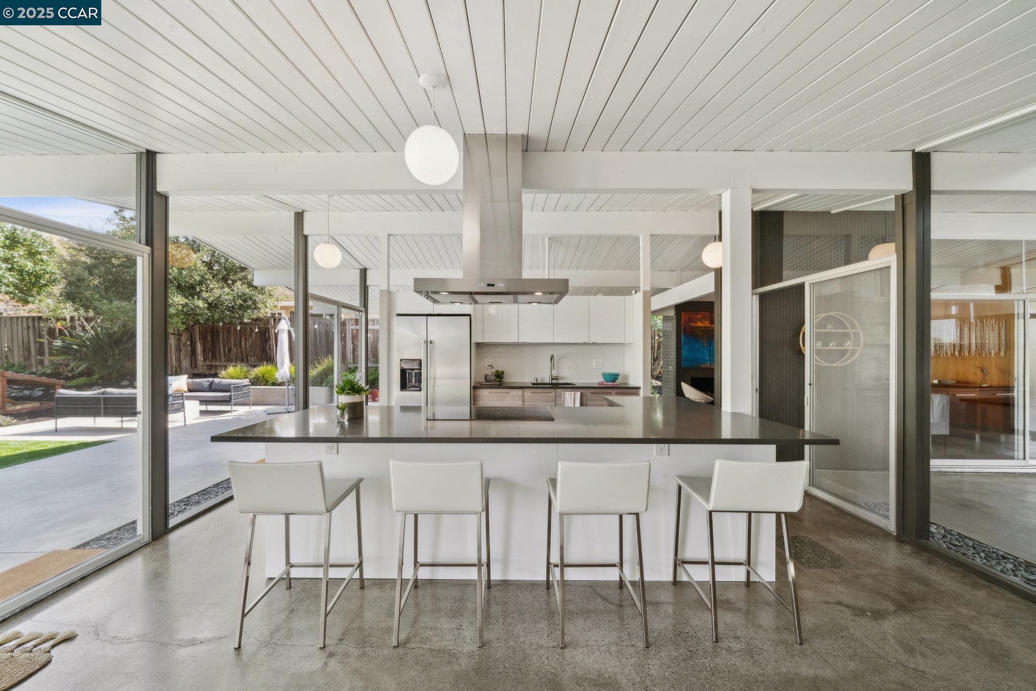 55 Los Cerros Ave