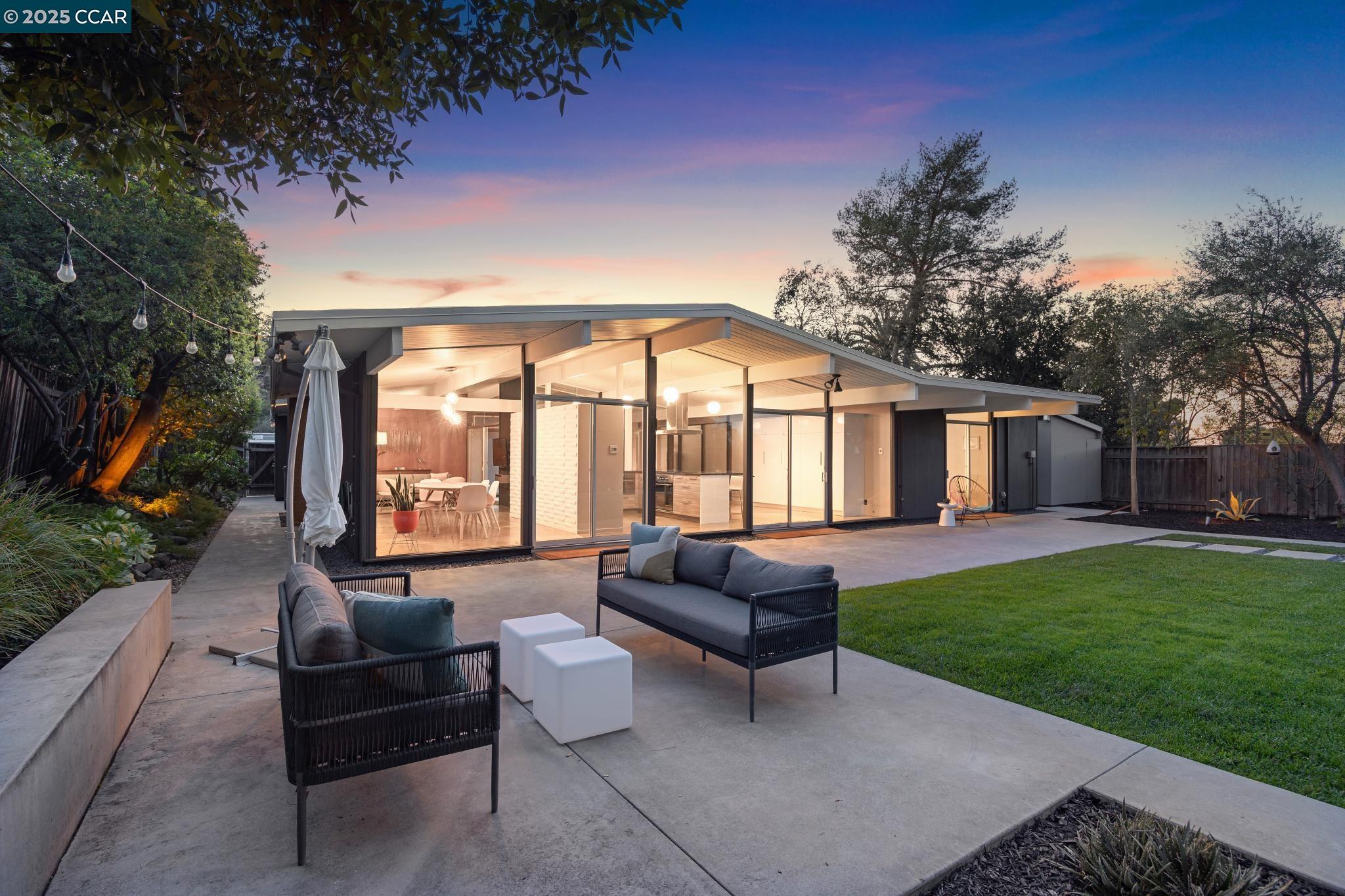 55 Los Cerros Ave