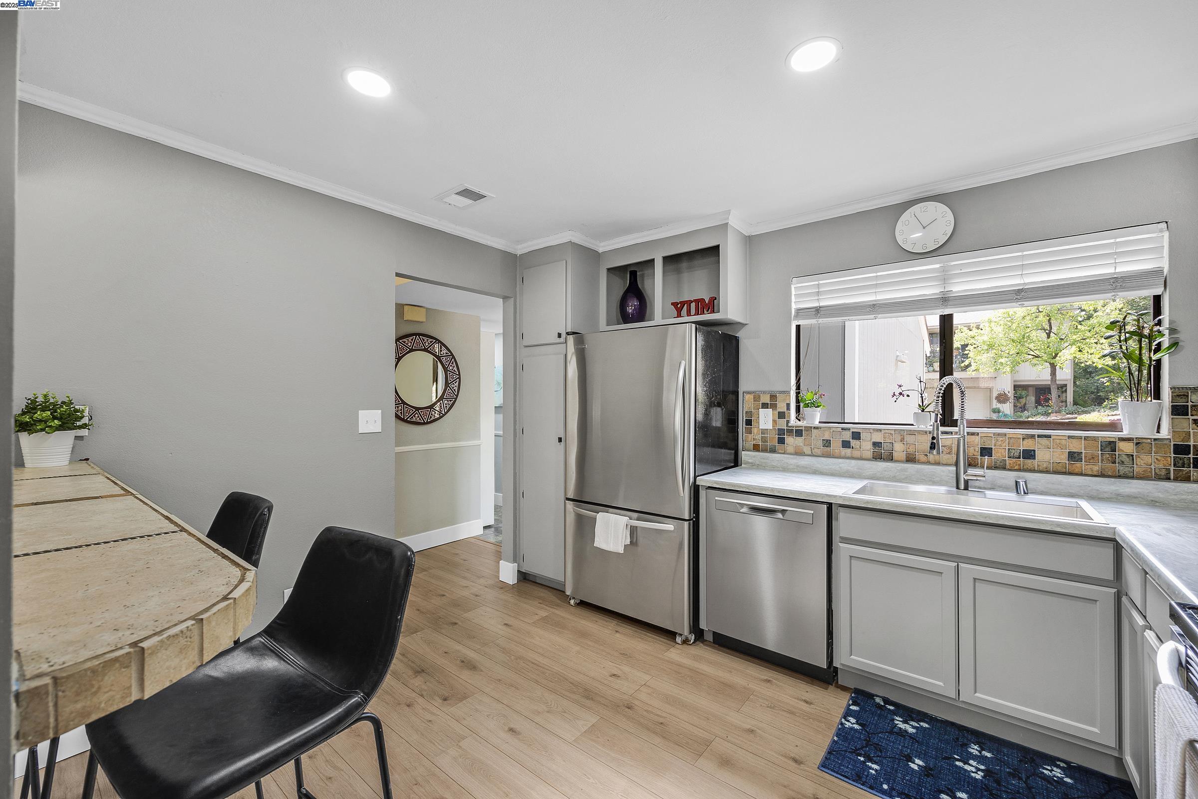 2413 Heatherleaf Ln
