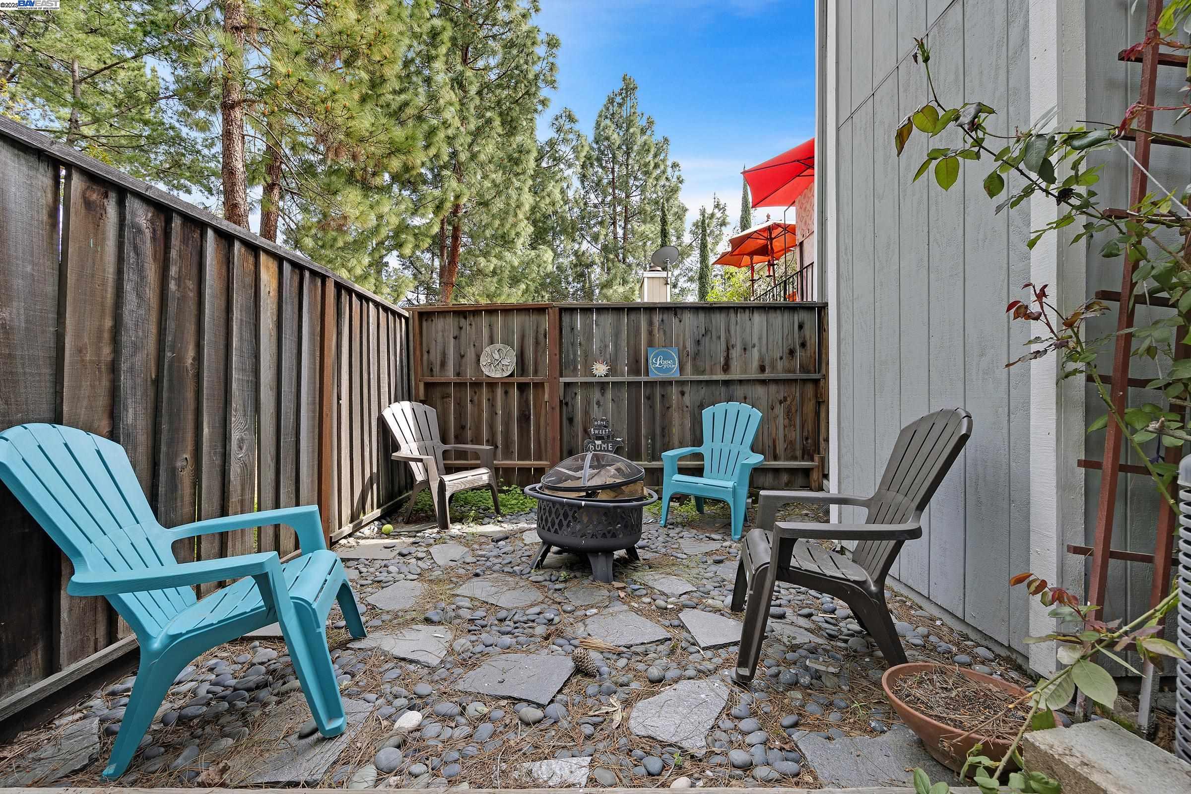 2413 Heatherleaf Ln