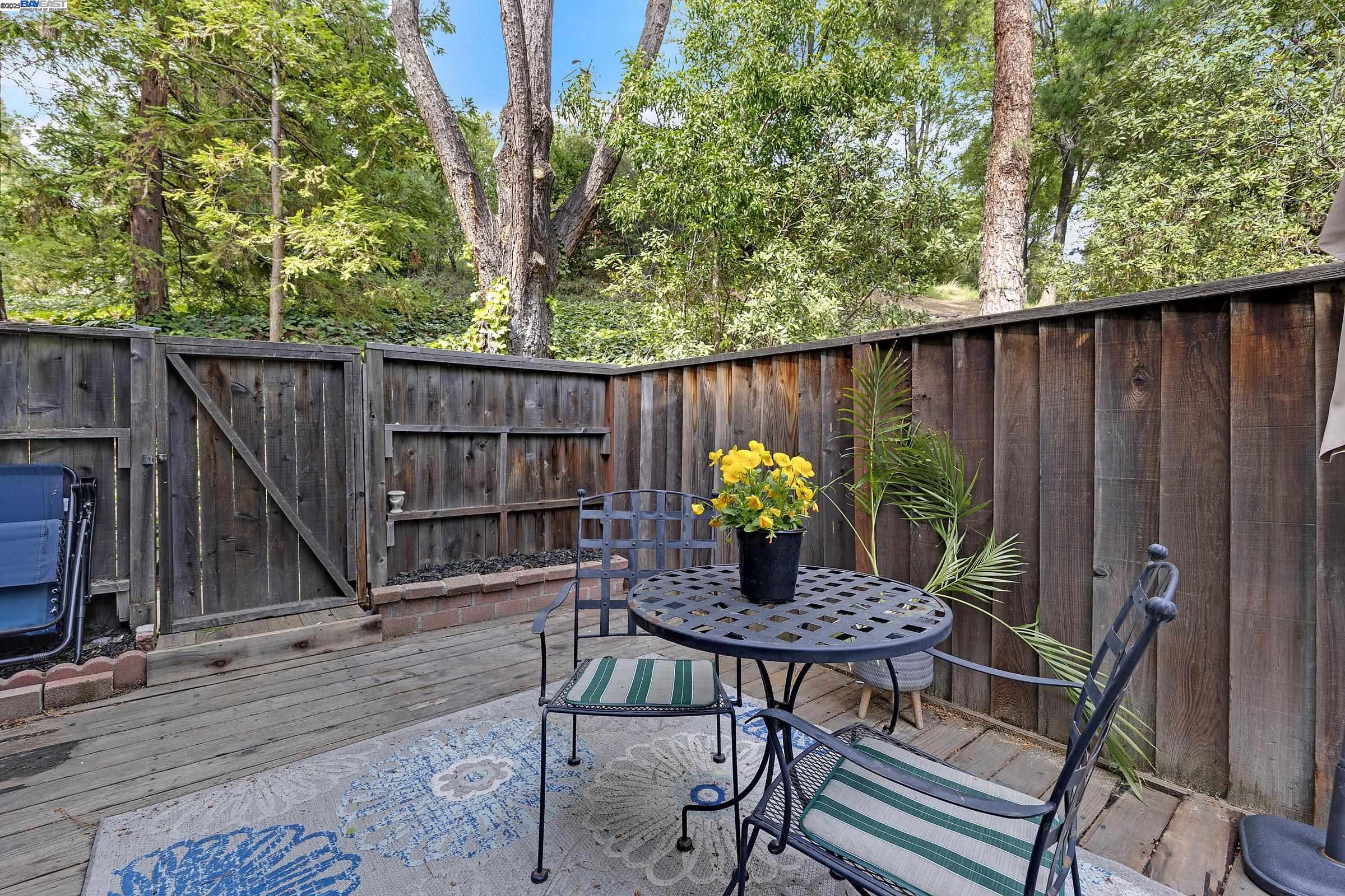 2413 Heatherleaf Ln