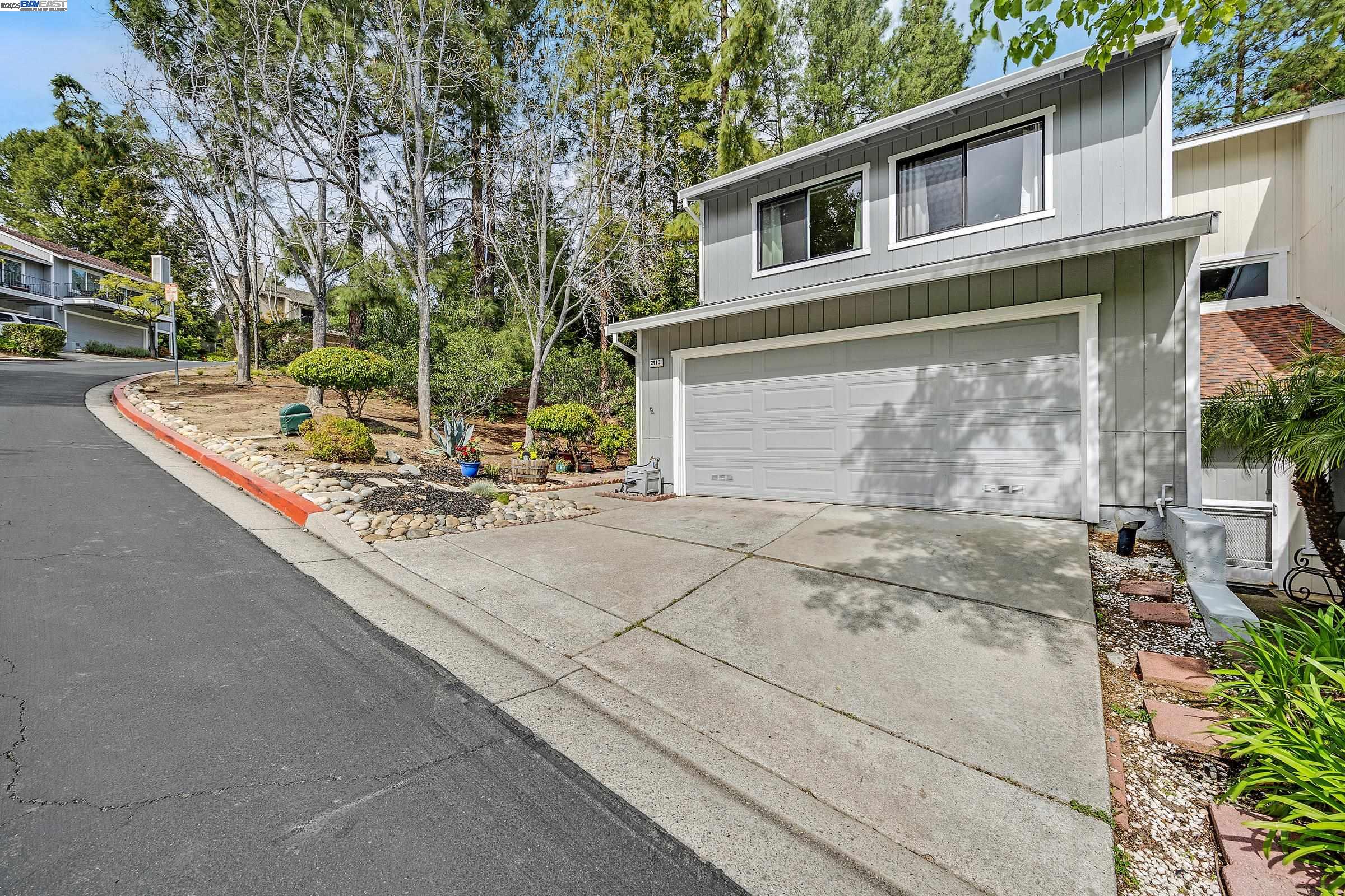 2413 Heatherleaf Ln