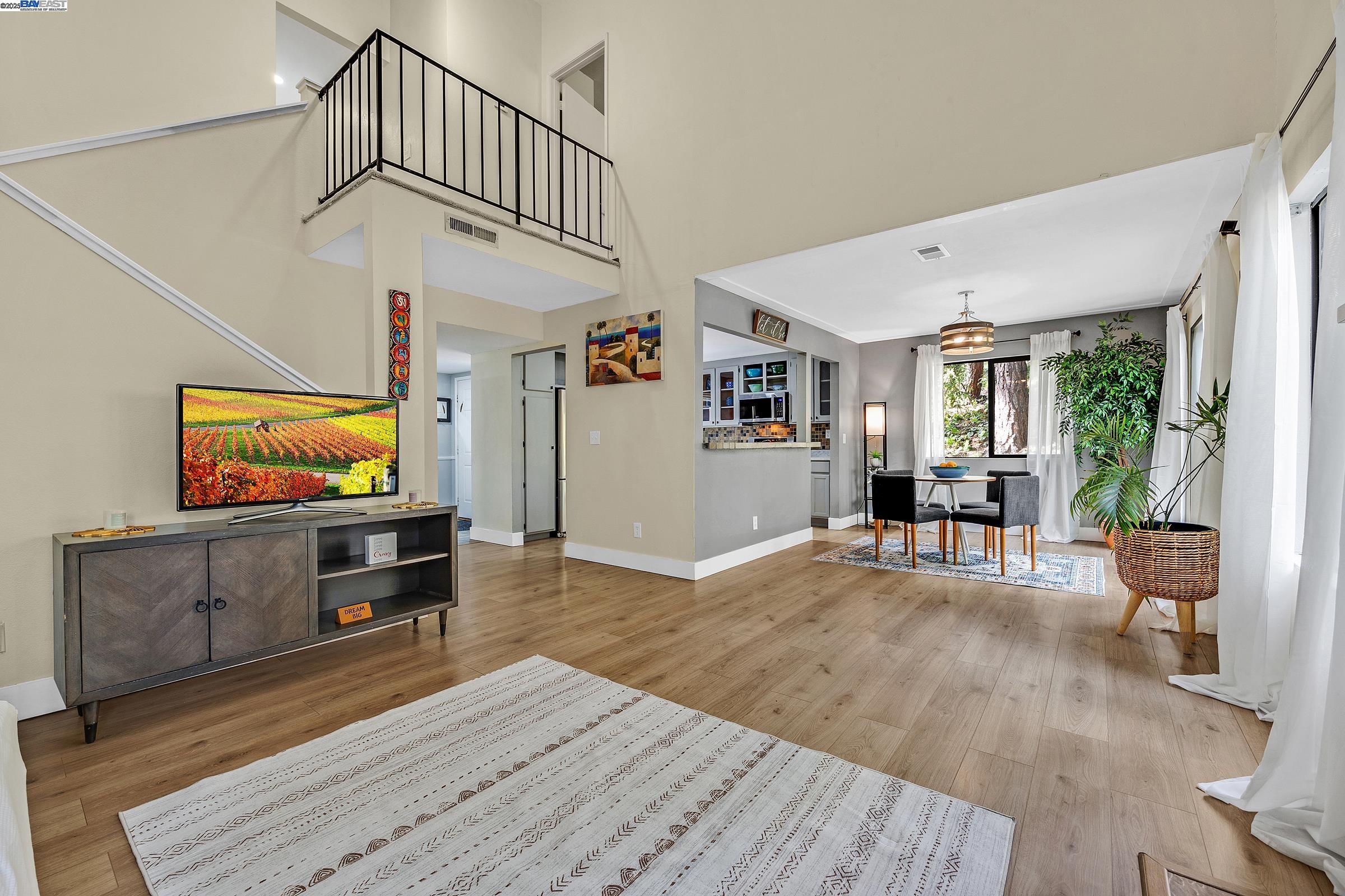 2413 Heatherleaf Ln