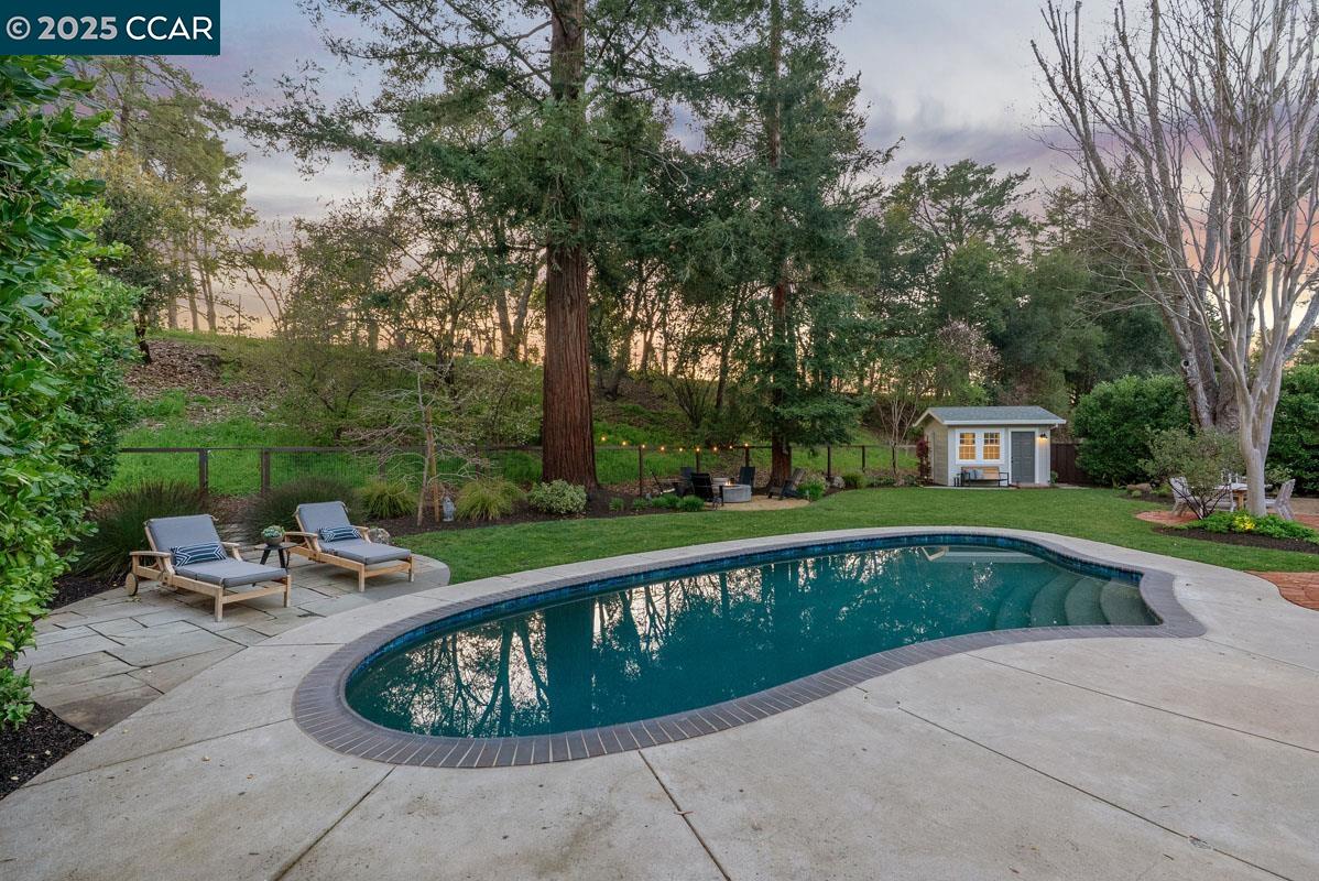 547 Merriewood Dr
