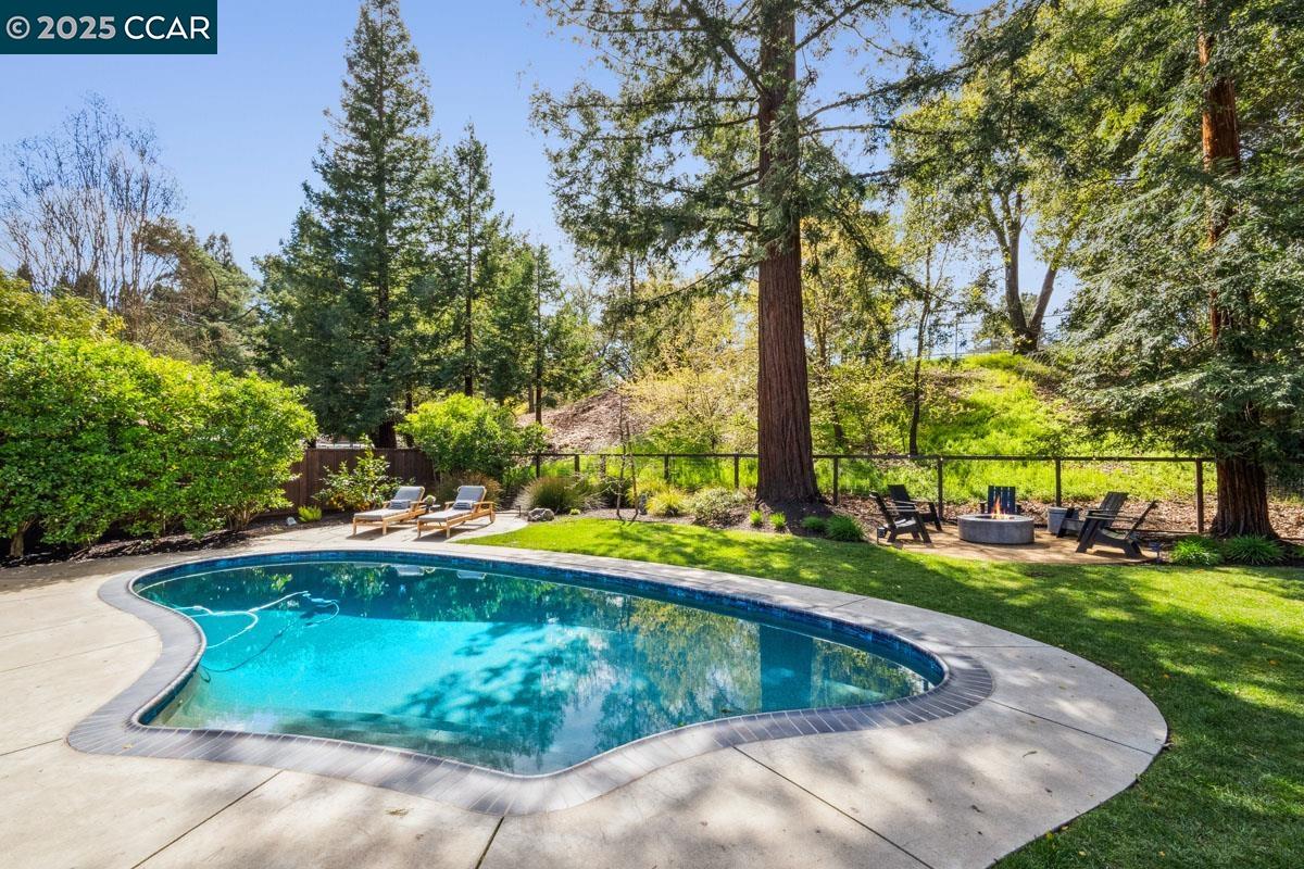 547 Merriewood Dr