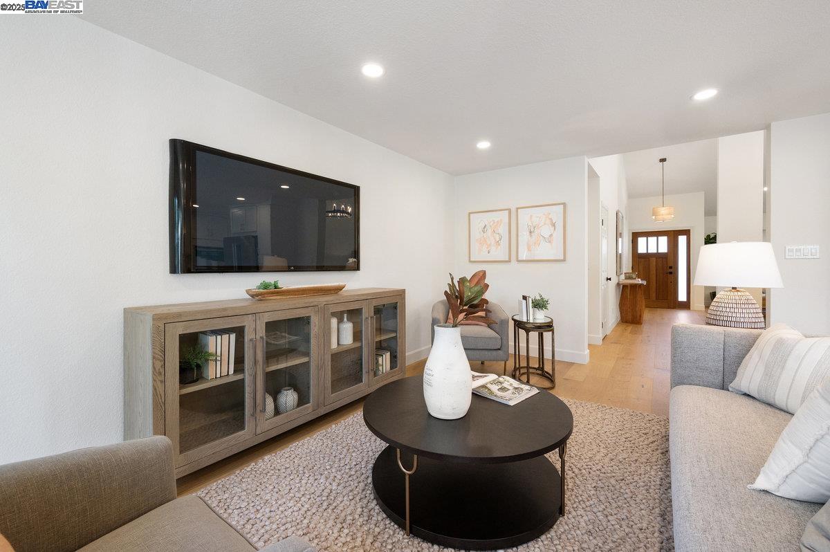 2035 Chadbourne Ct