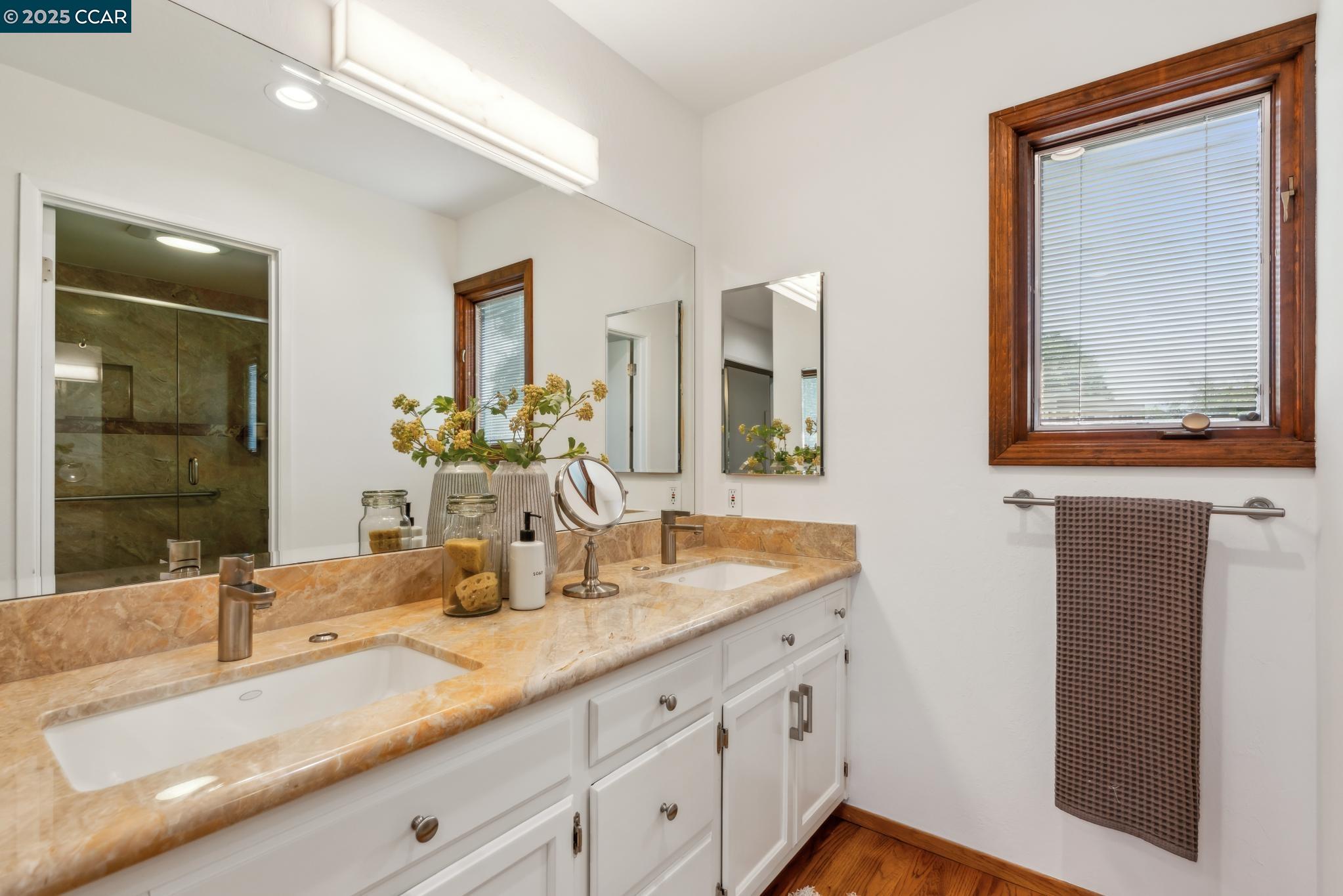 128 Ardith Dr