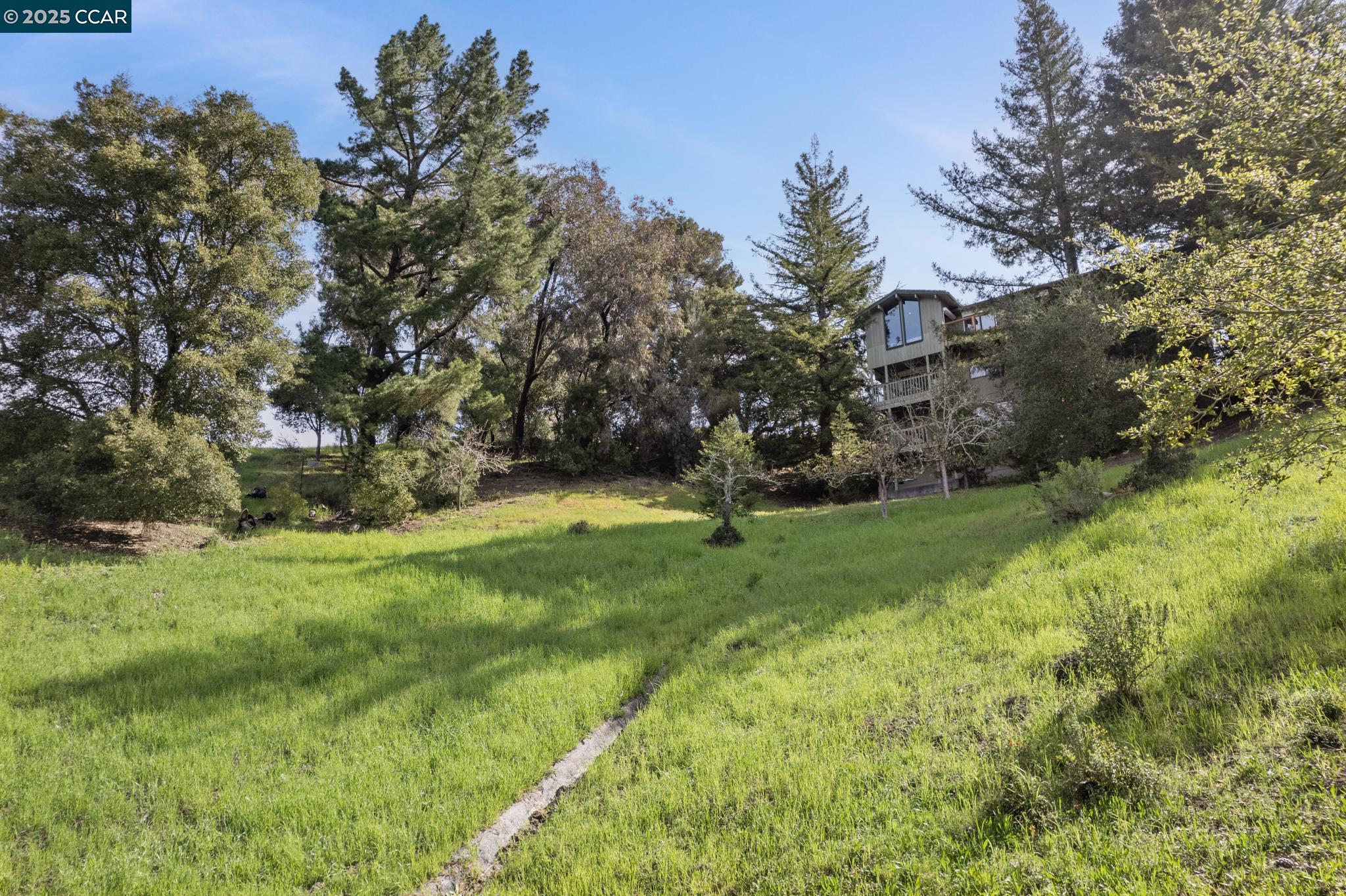 128 Ardith Dr