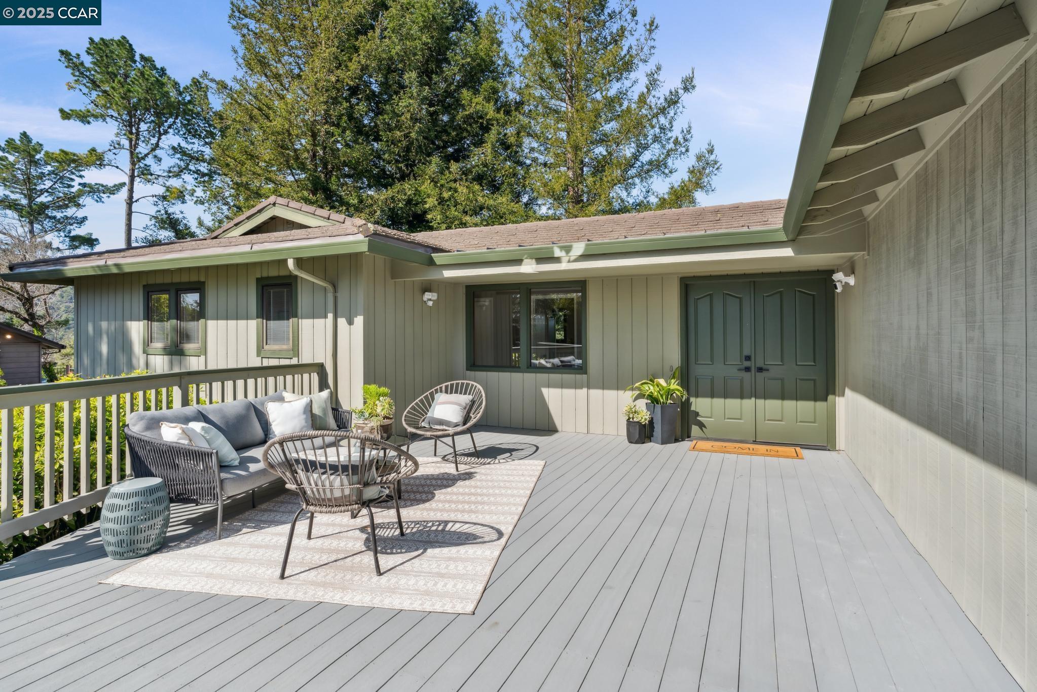 128 Ardith Dr