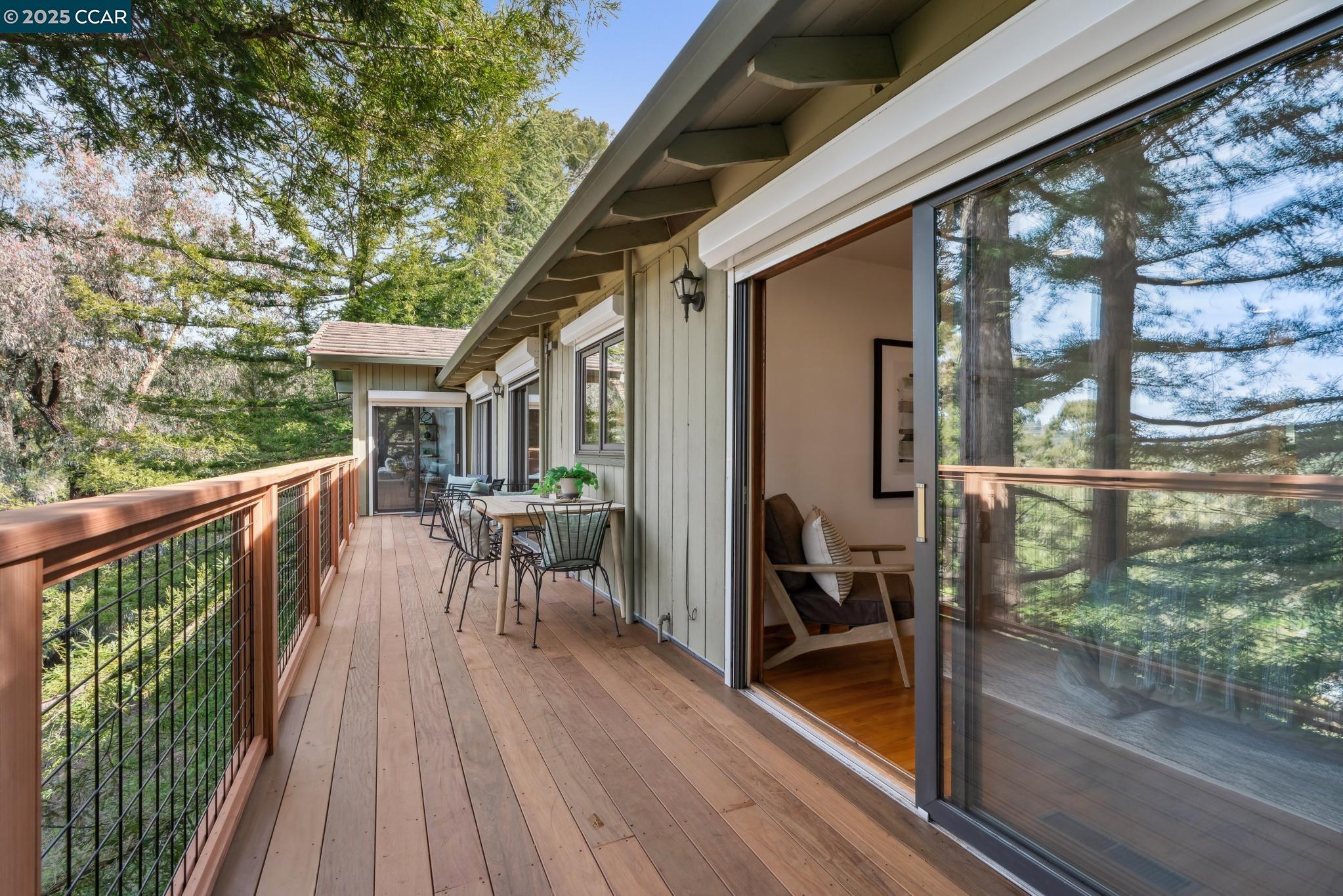 128 Ardith Dr