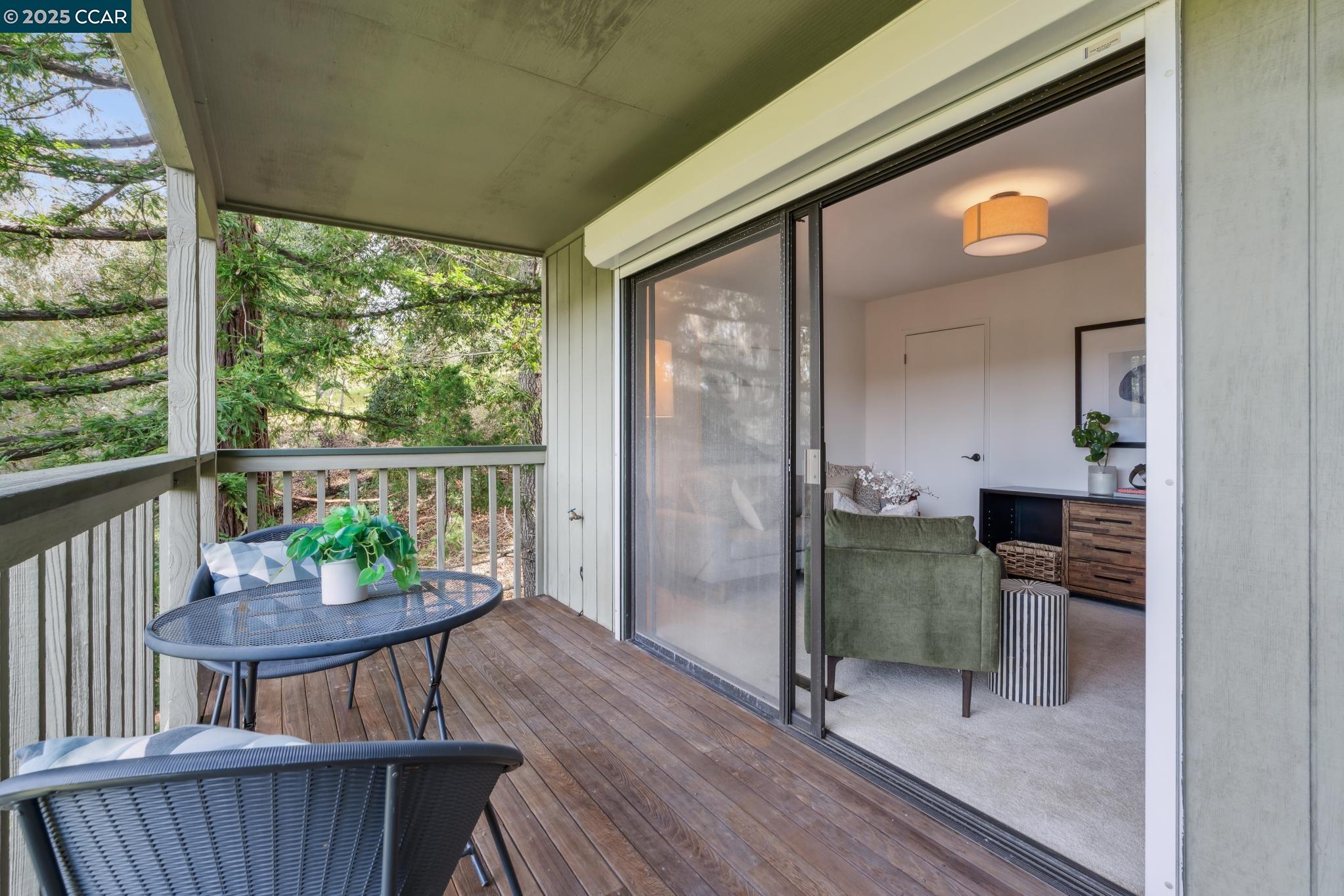 128 Ardith Dr