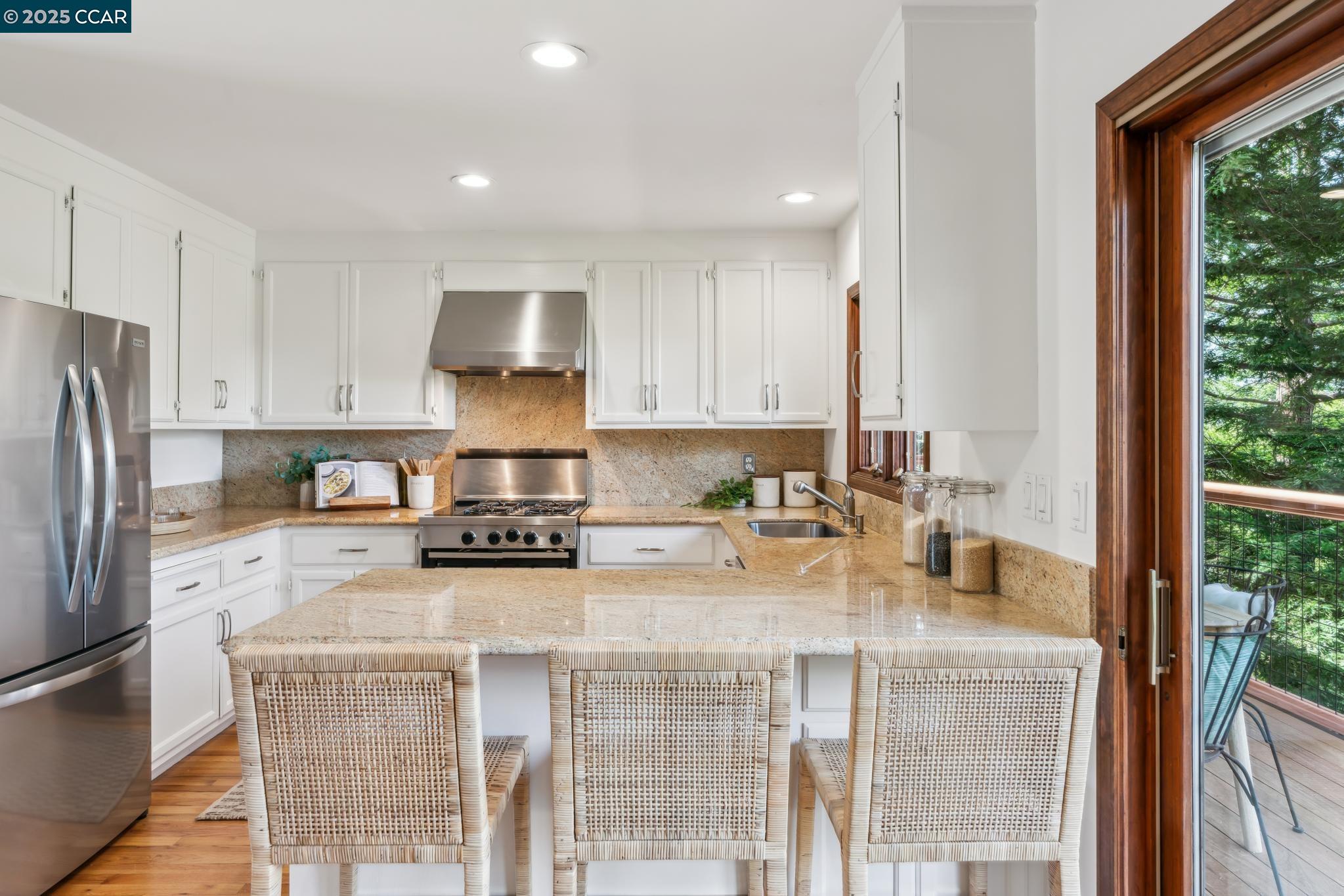 128 Ardith Dr