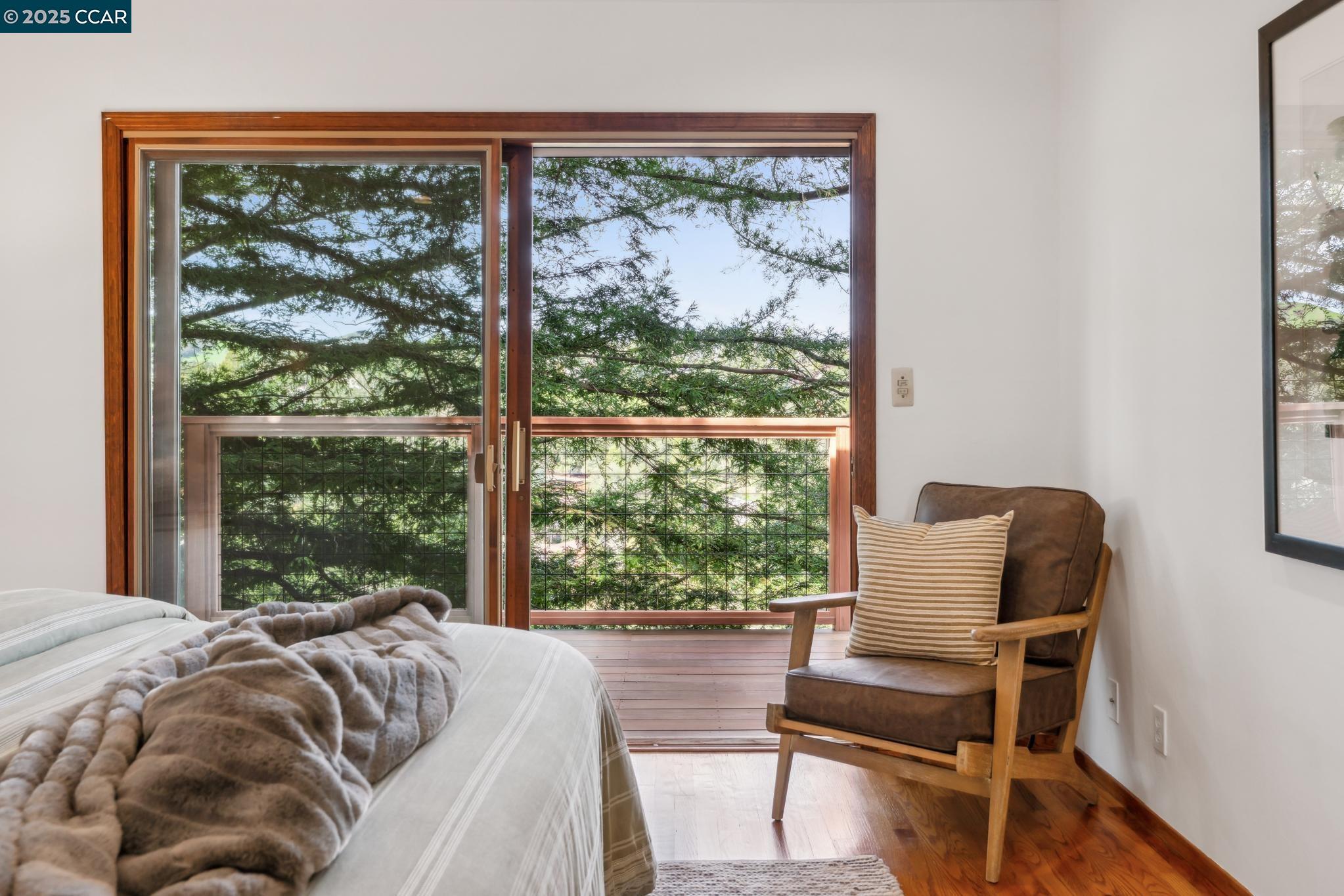 128 Ardith Dr